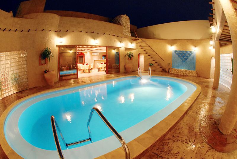 Al Liwan Suites Hotel