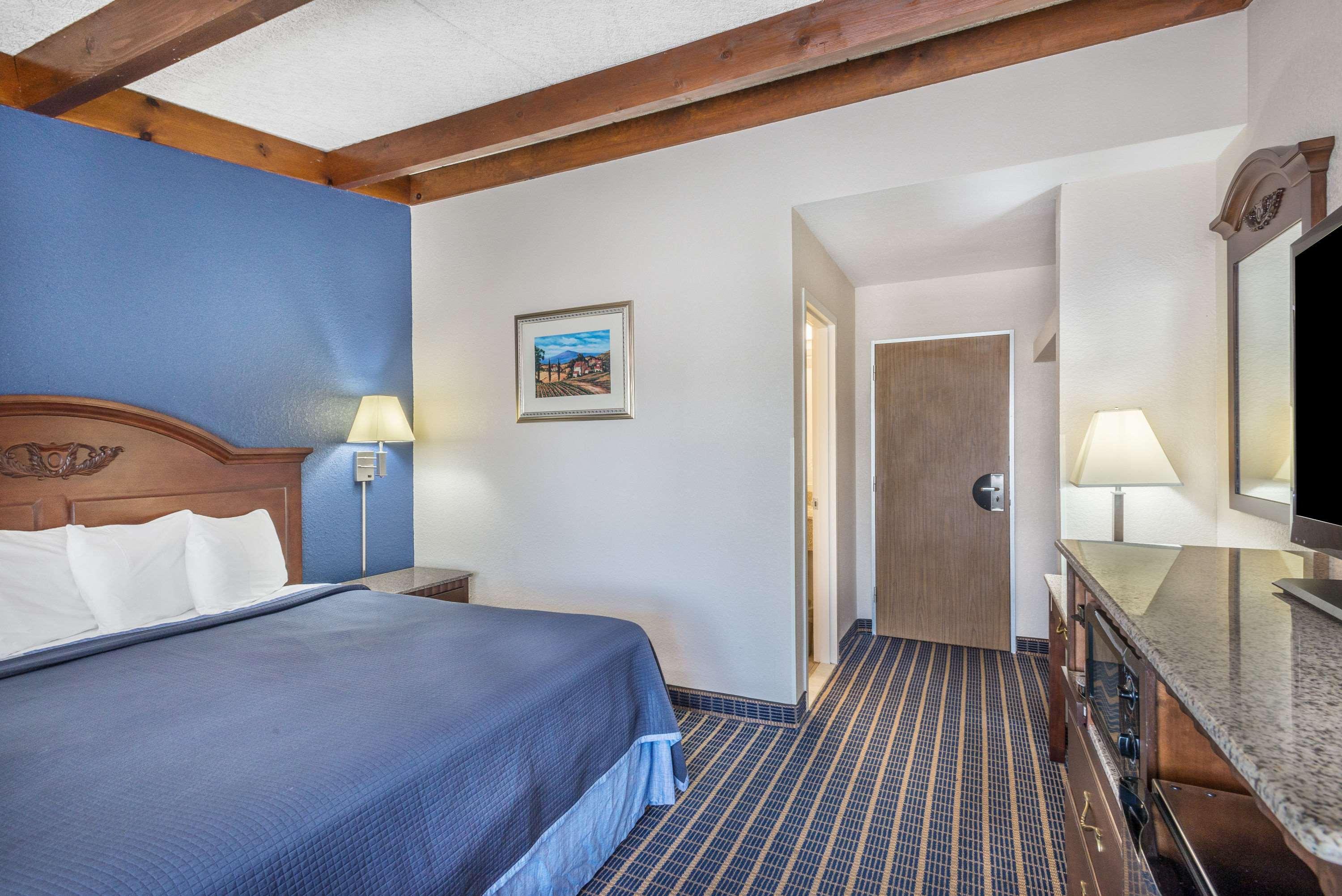 Howard Johnson Inn - Bangor — photo 4