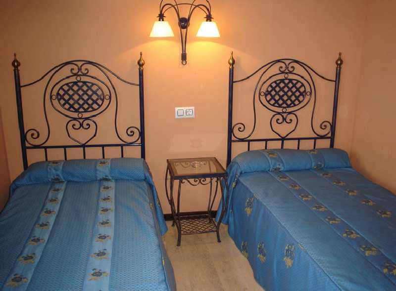 Hostal Zurbaran — photo 5