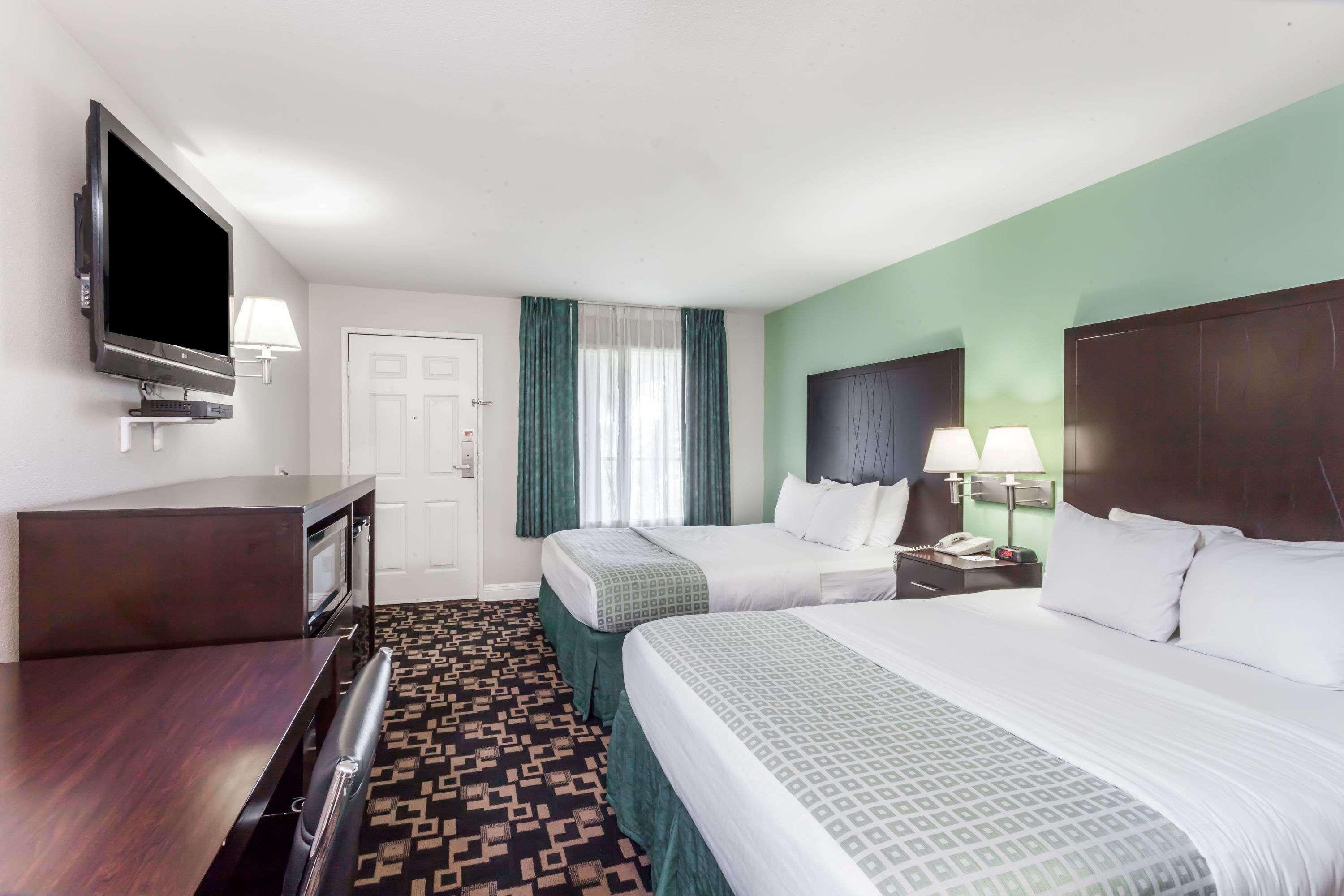 Ramada by Wyndham Oceanside — photo 5