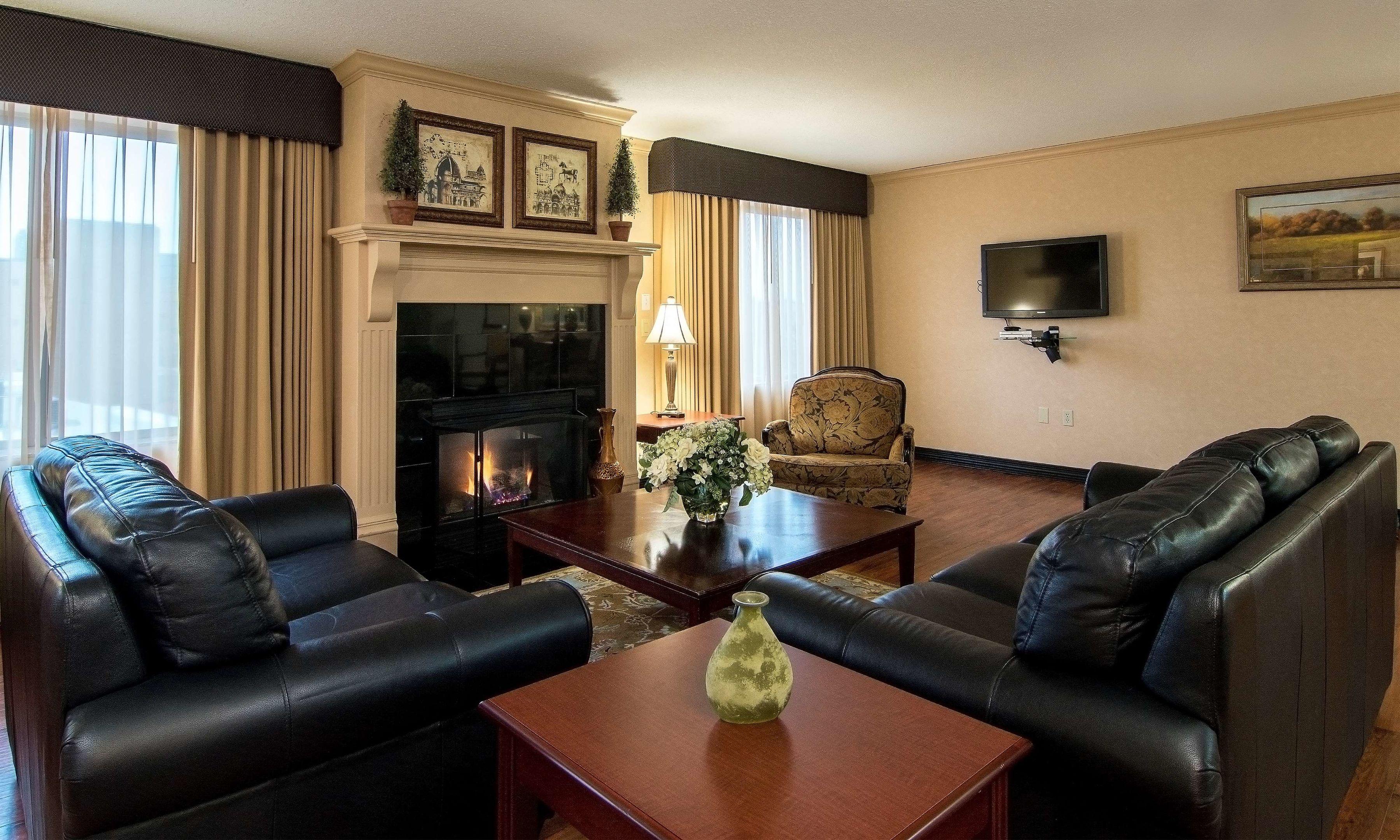 The Grand Hotel In Salem — photo 4