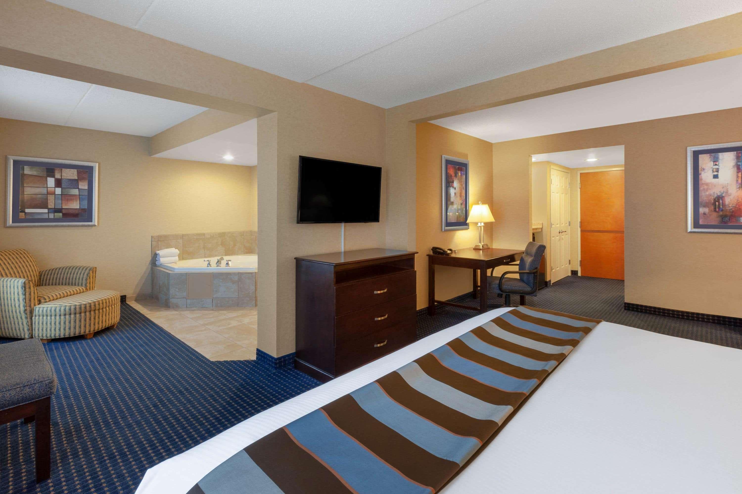 Wingate by Wyndham Erie — photo 5