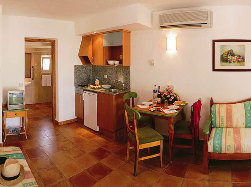 Cooee Cala Llenya Resort Ibiza — photo 5