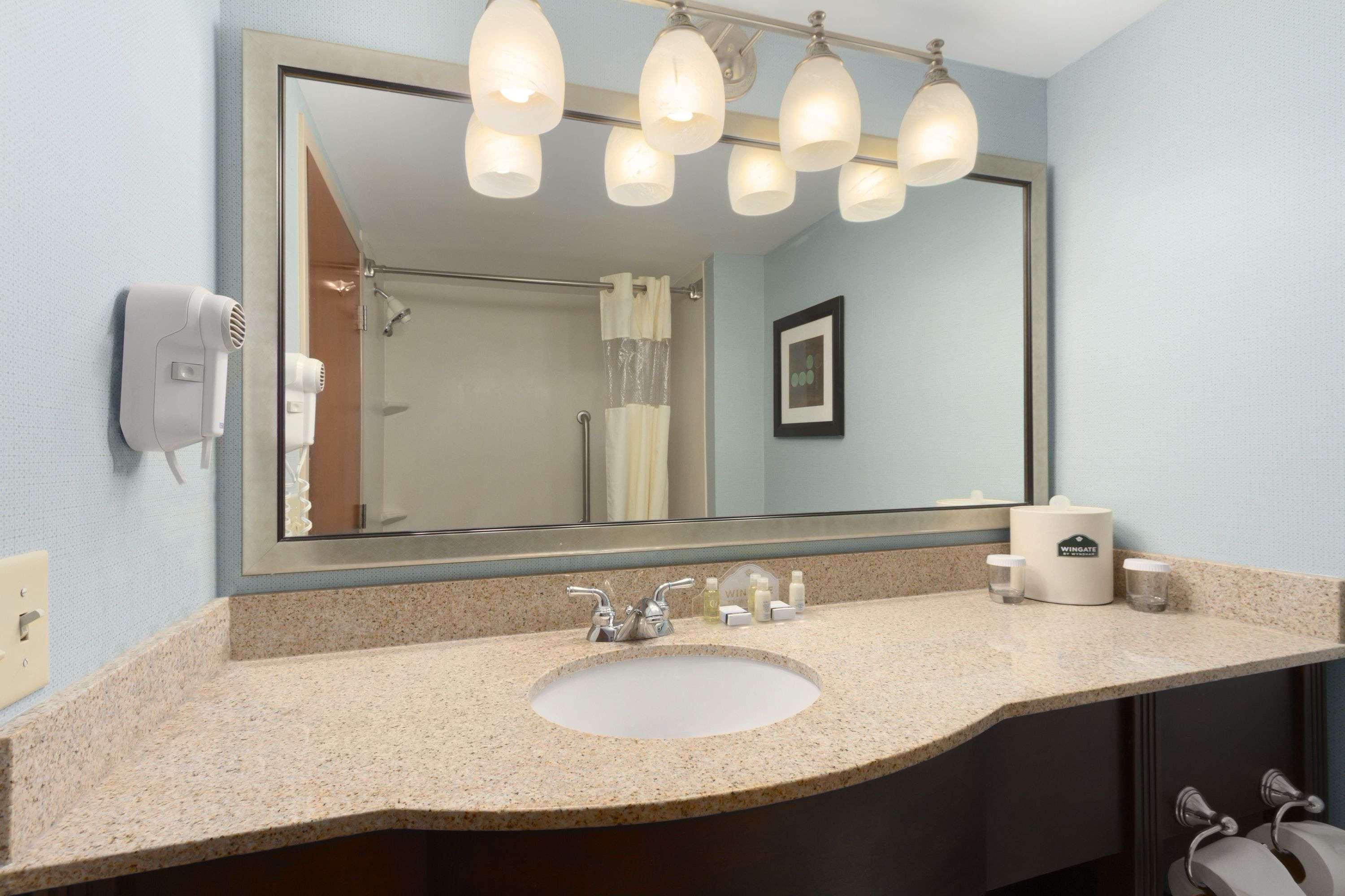 Wingate by Wyndham Fayetteville/Fort Bragg — photo 4