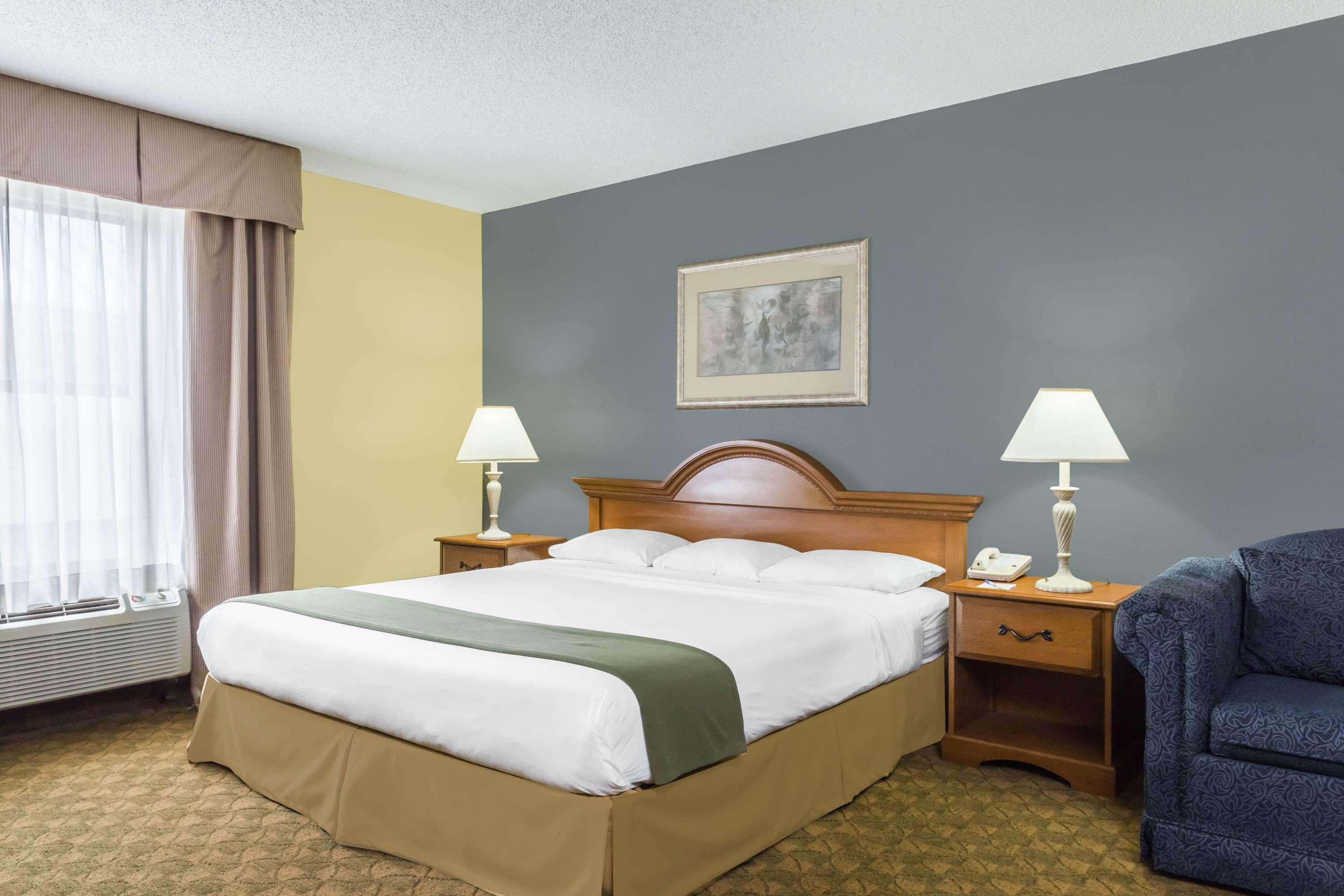 Days Inn Selma — photo 4