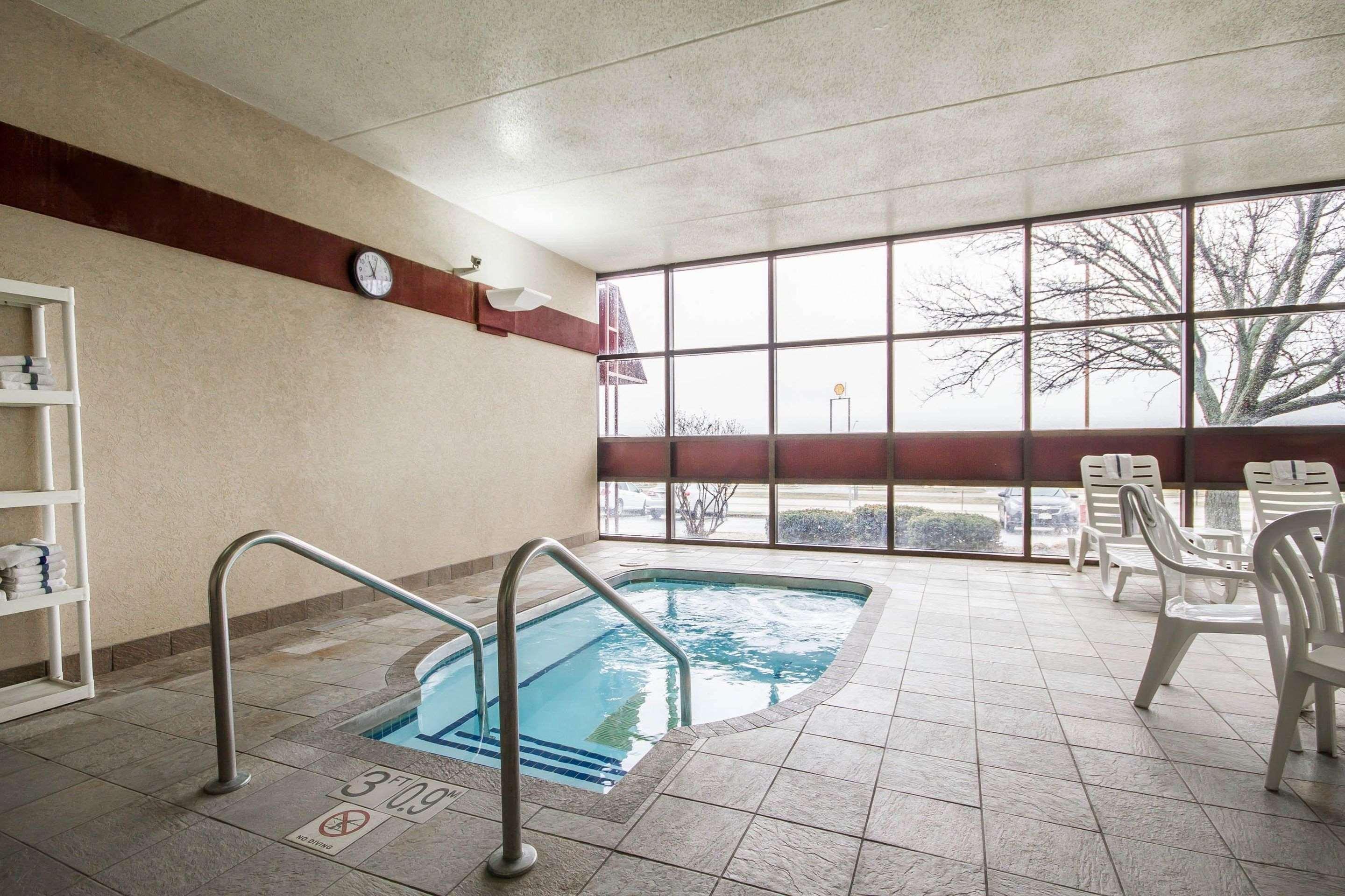 Comfort Inn & Suites Madison — photo 4