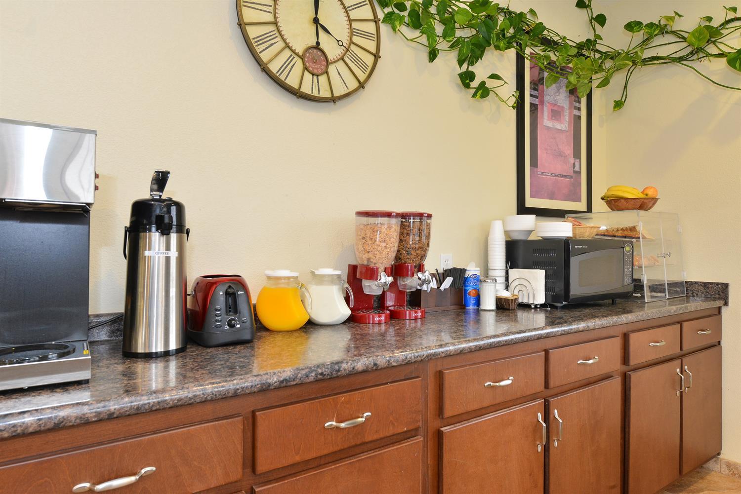 Americas Best Value Inn — photo 5