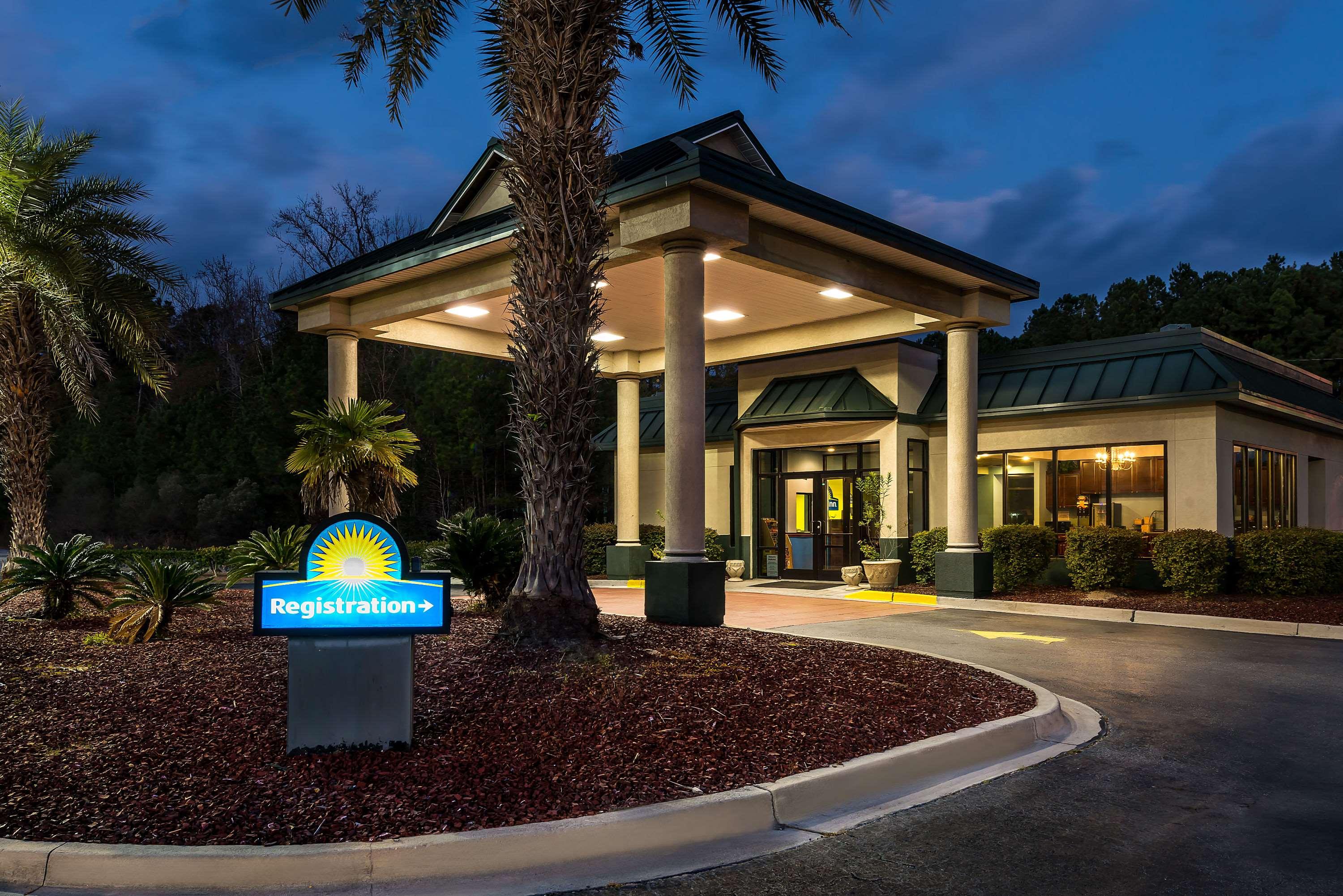 Days Inn Richmond Hill/Savannah — photo 5