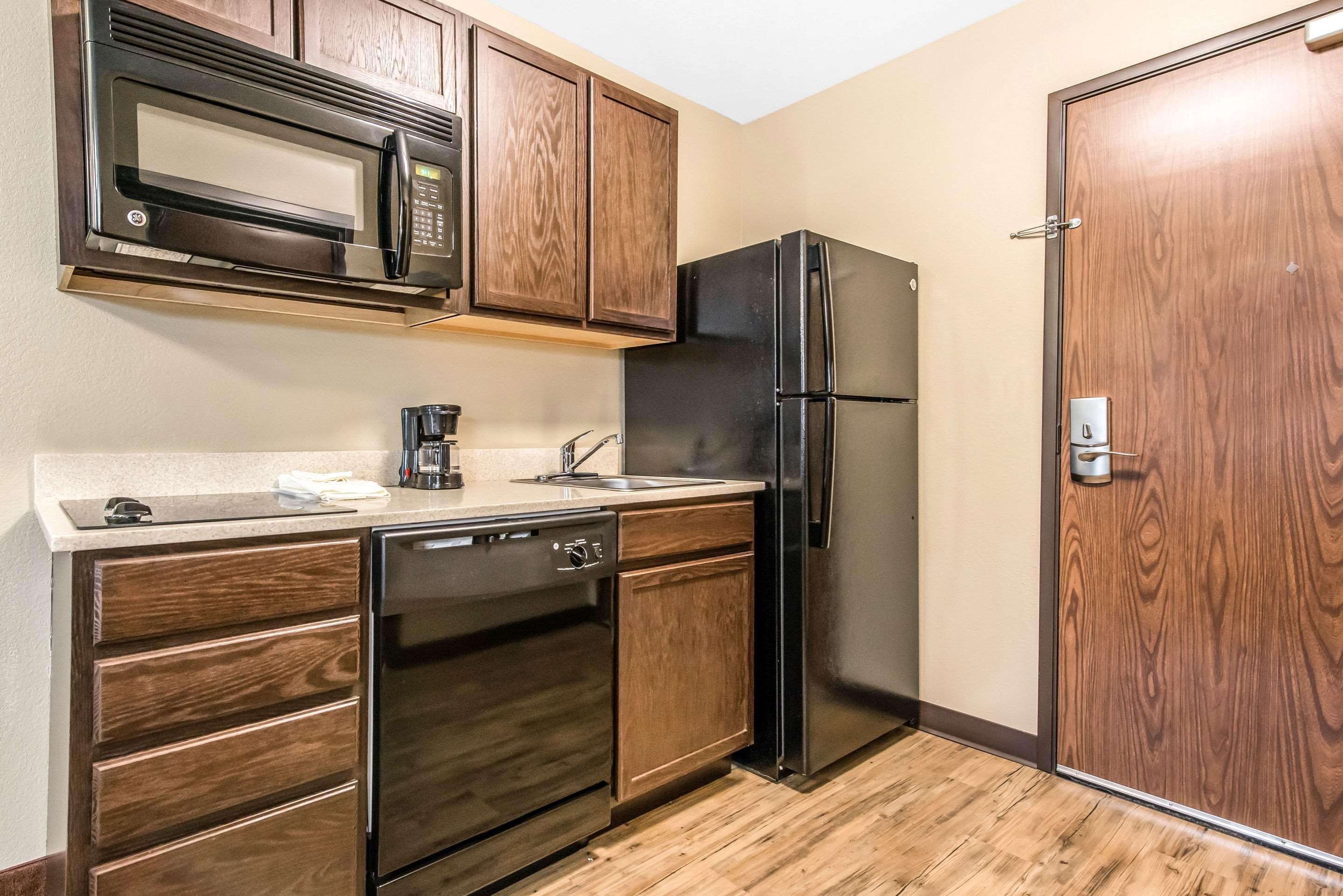 Suburban Extended Stay Hotel — photo 5