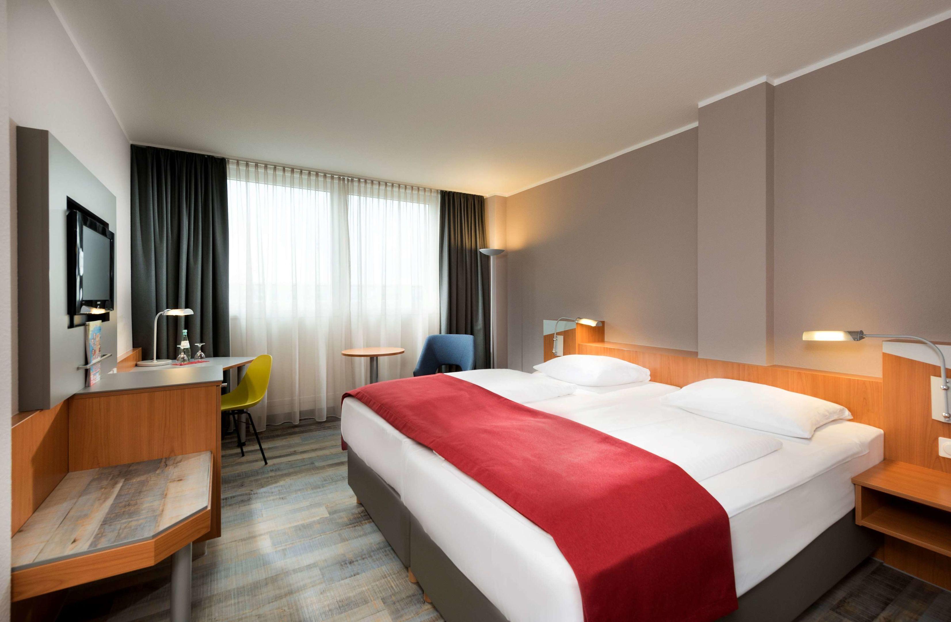 Ramada by Wyndham Hannover — photo 4