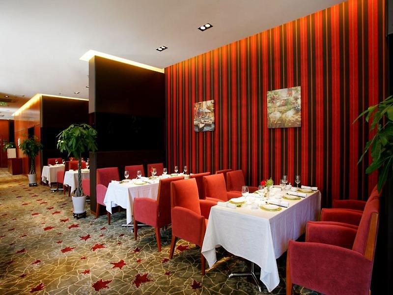 Richful Green Hotel — photo 4