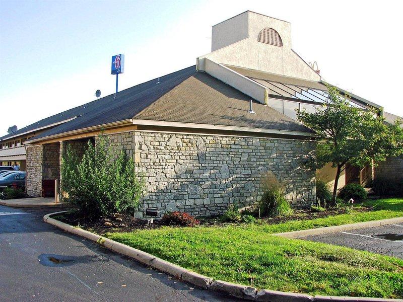 Motel 6 Dayton Englewood — photo 4