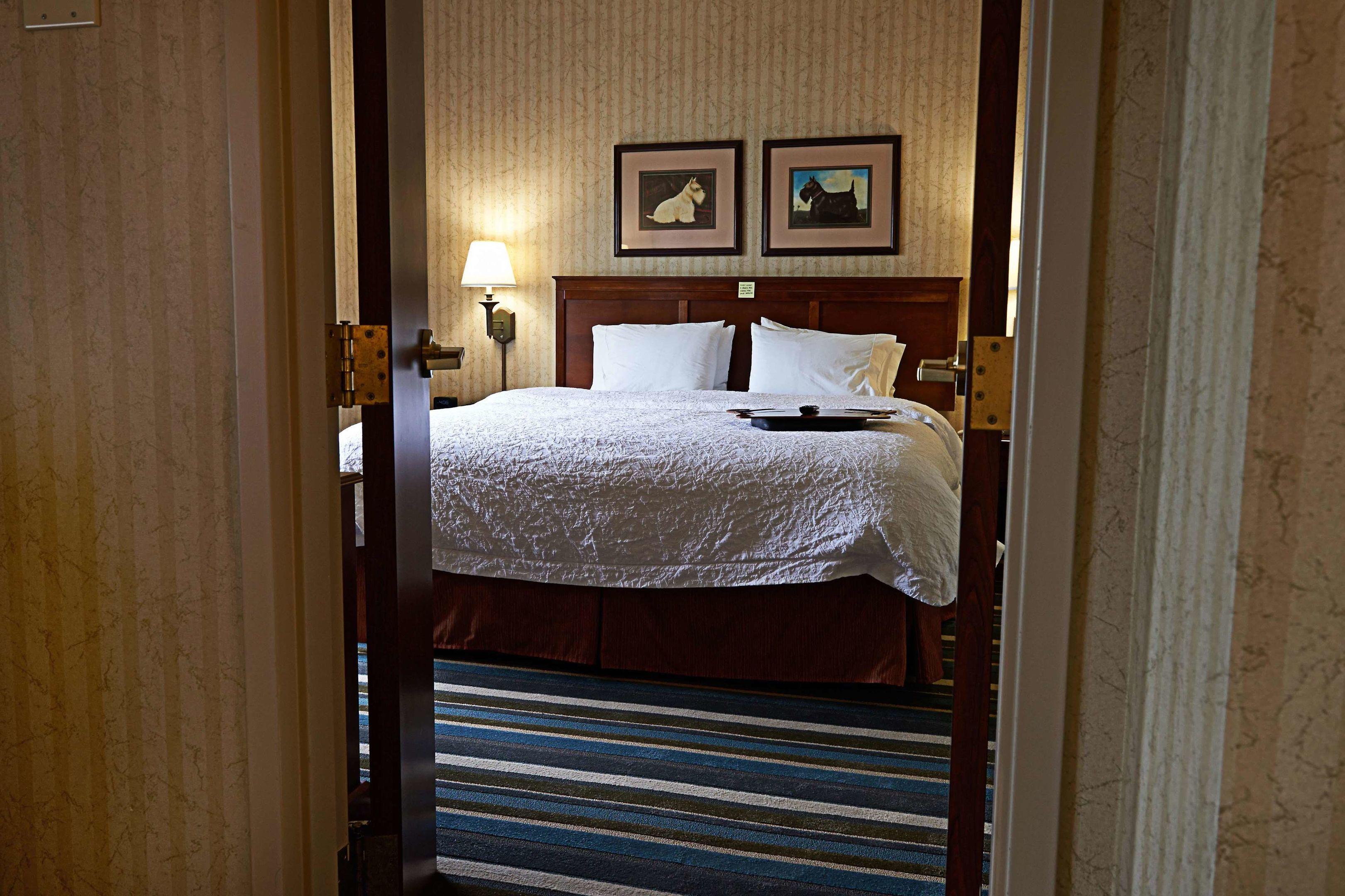 Hampton Inn & Suites Scottsburg — photo 3