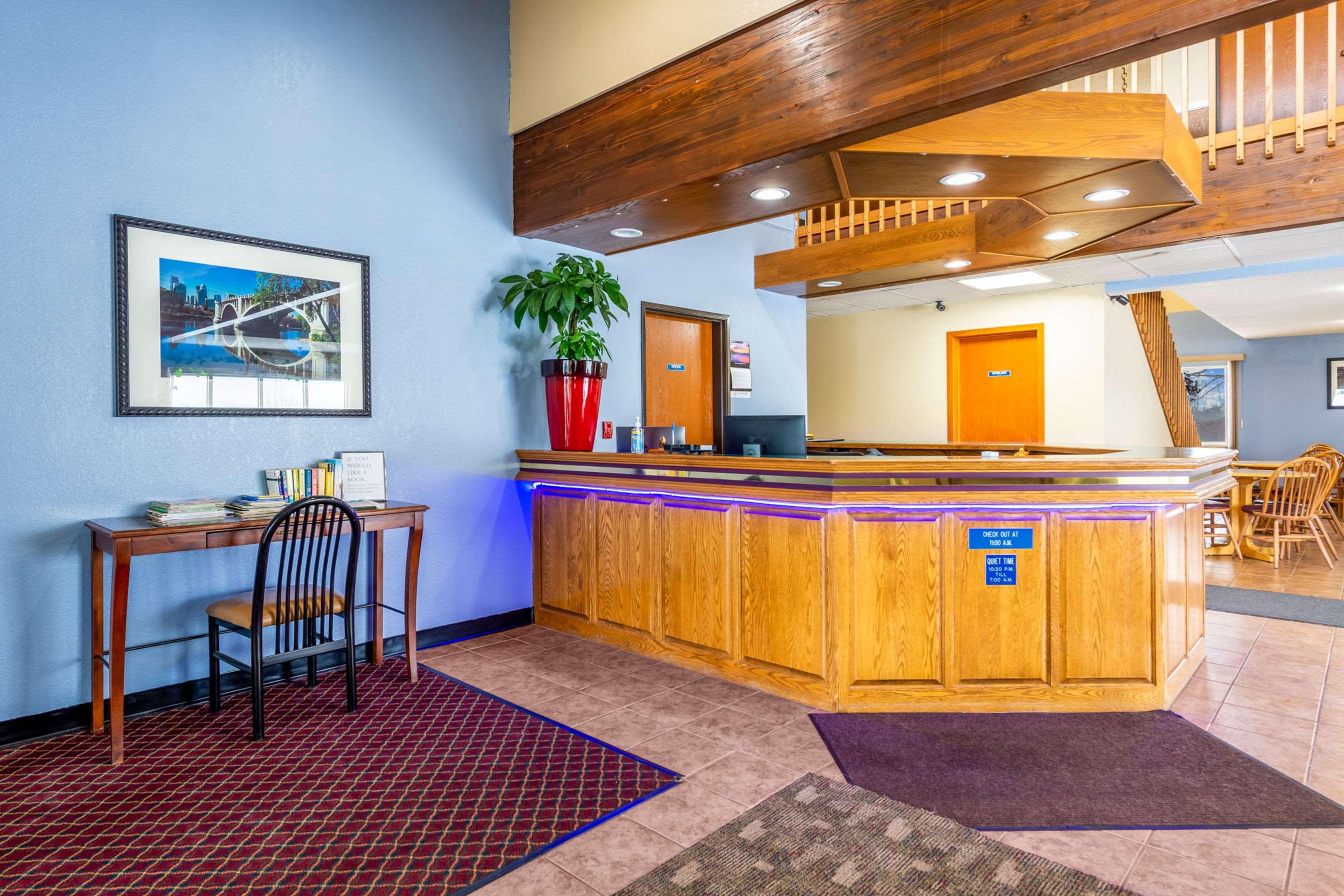 Rodeway Inn — photo 5
