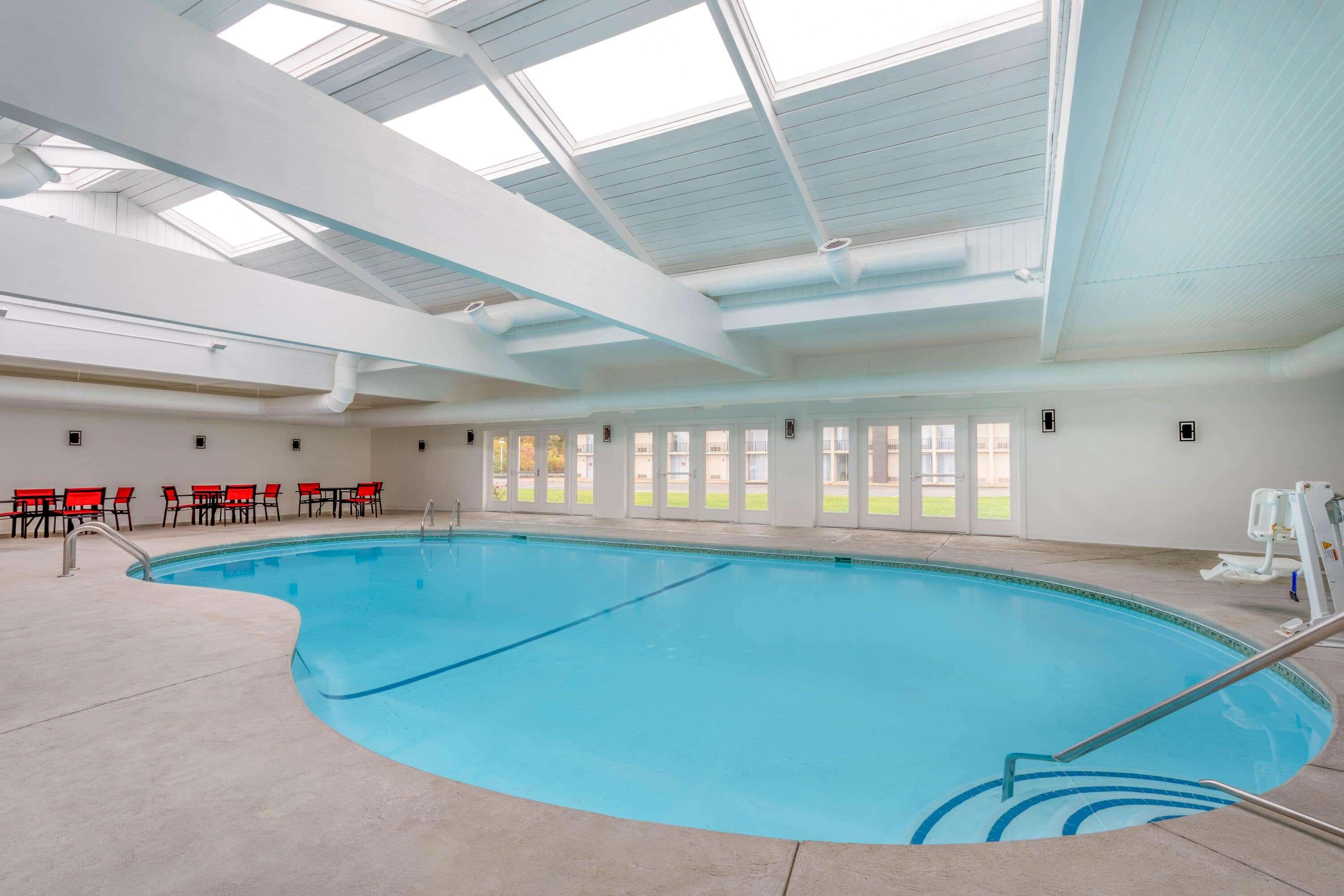 Ramada by Wyndham Windsor Locks — photo 5