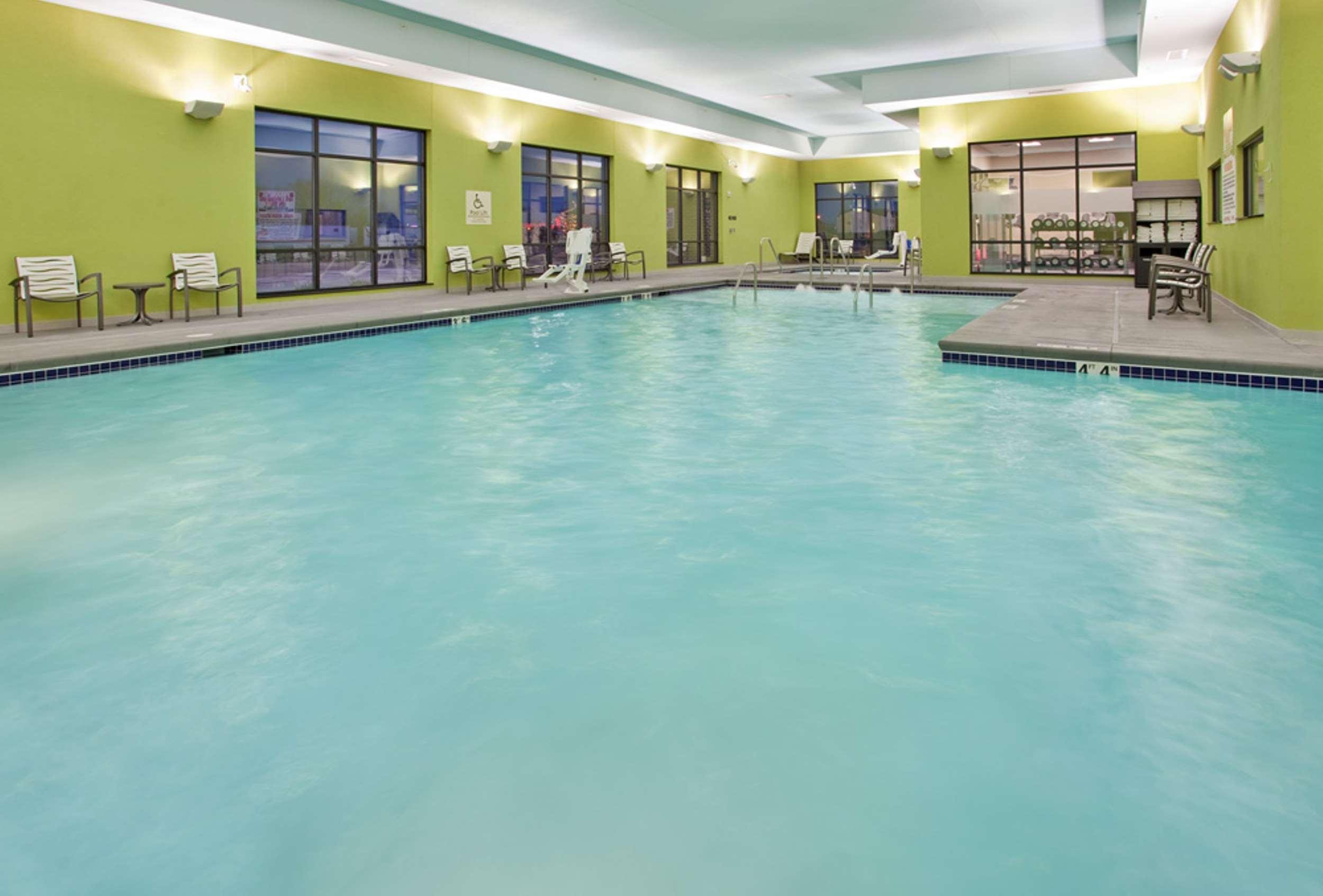 Hampton Inn Kearney — photo 4