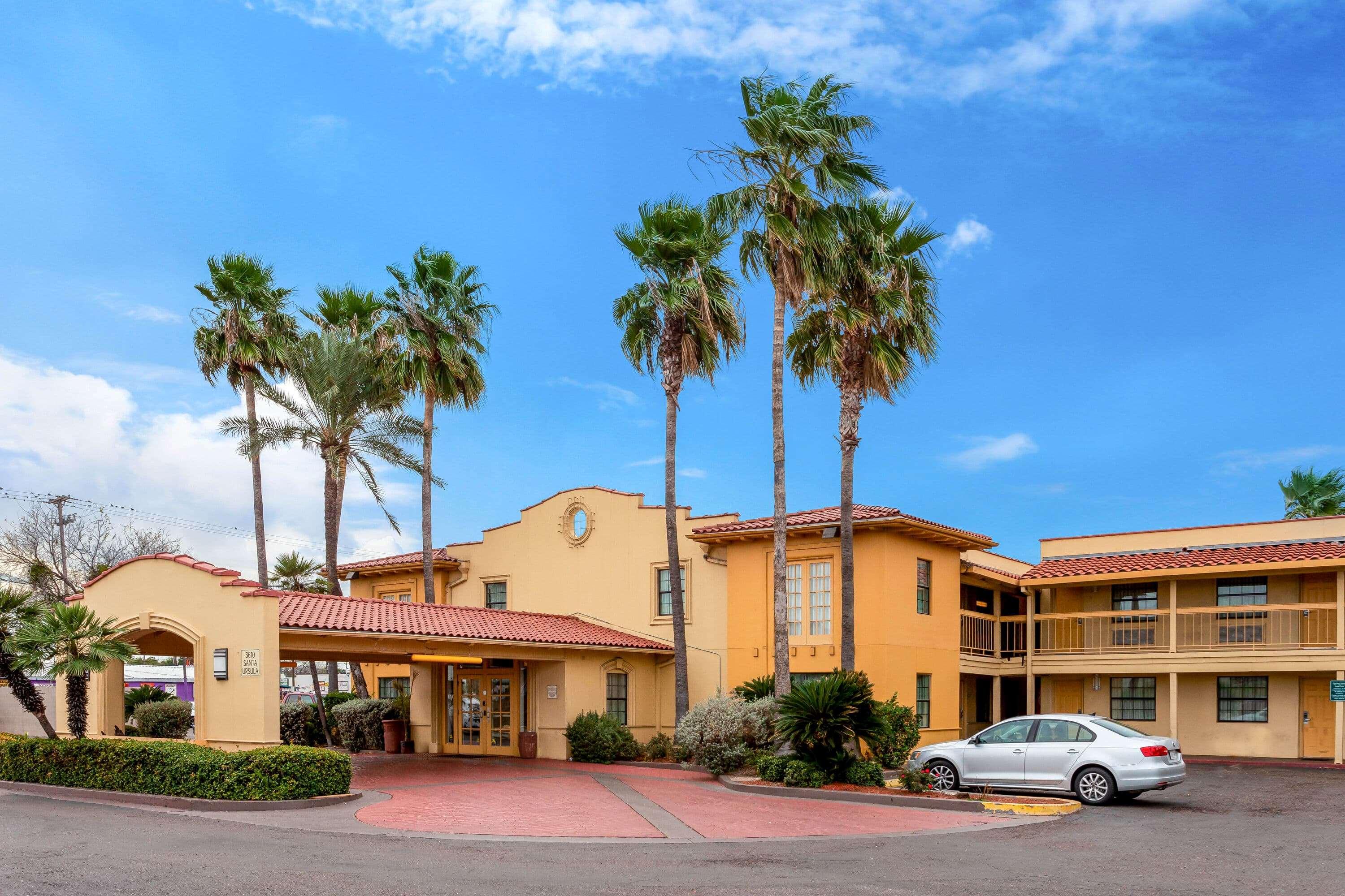 La Quinta Inn by Wyndham Laredo I-35 — photo 4