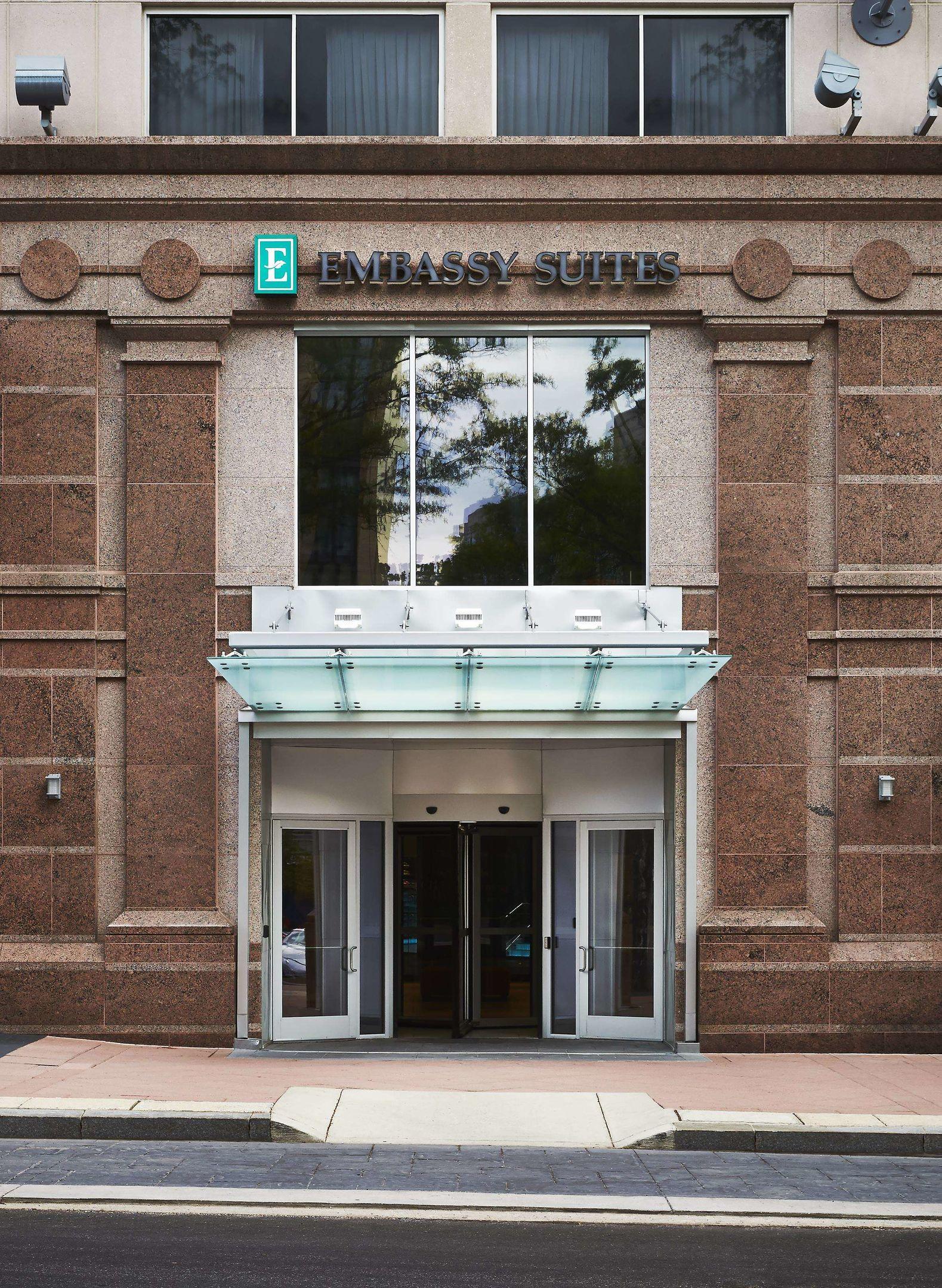 Embassy Suites at the Chevy Chase Pavilion — photo 5