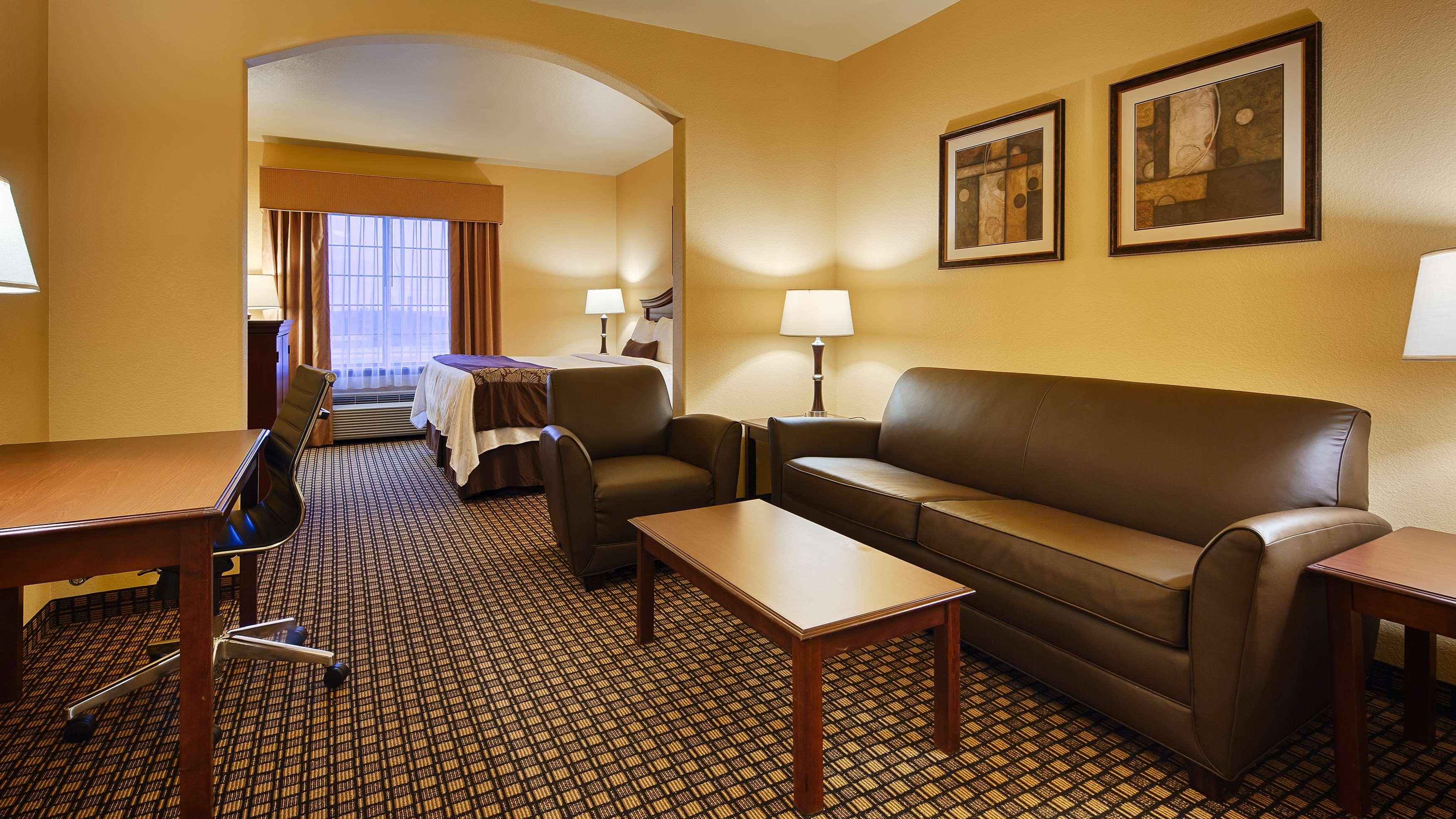 Best Western Plus Sweetwater Inn & Suites — photo 5