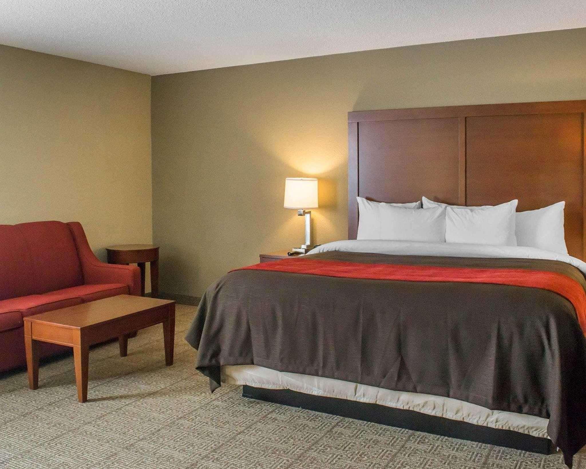 Comfort Inn Mayfield Heights Cleveland East — photo 5