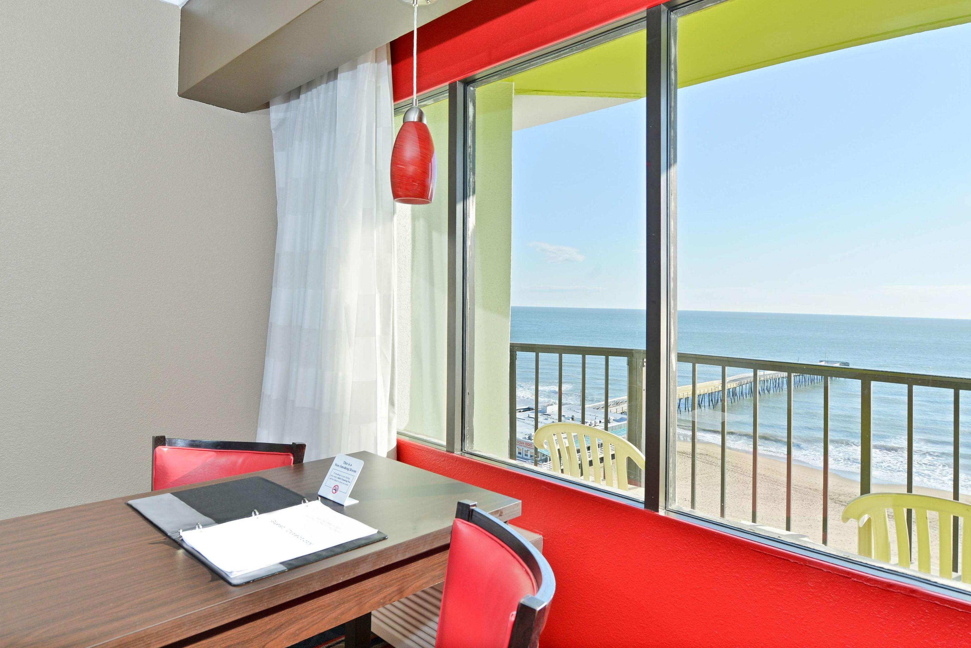 Best Western Plus Sandcastle Beachfront Hotel — photo 3