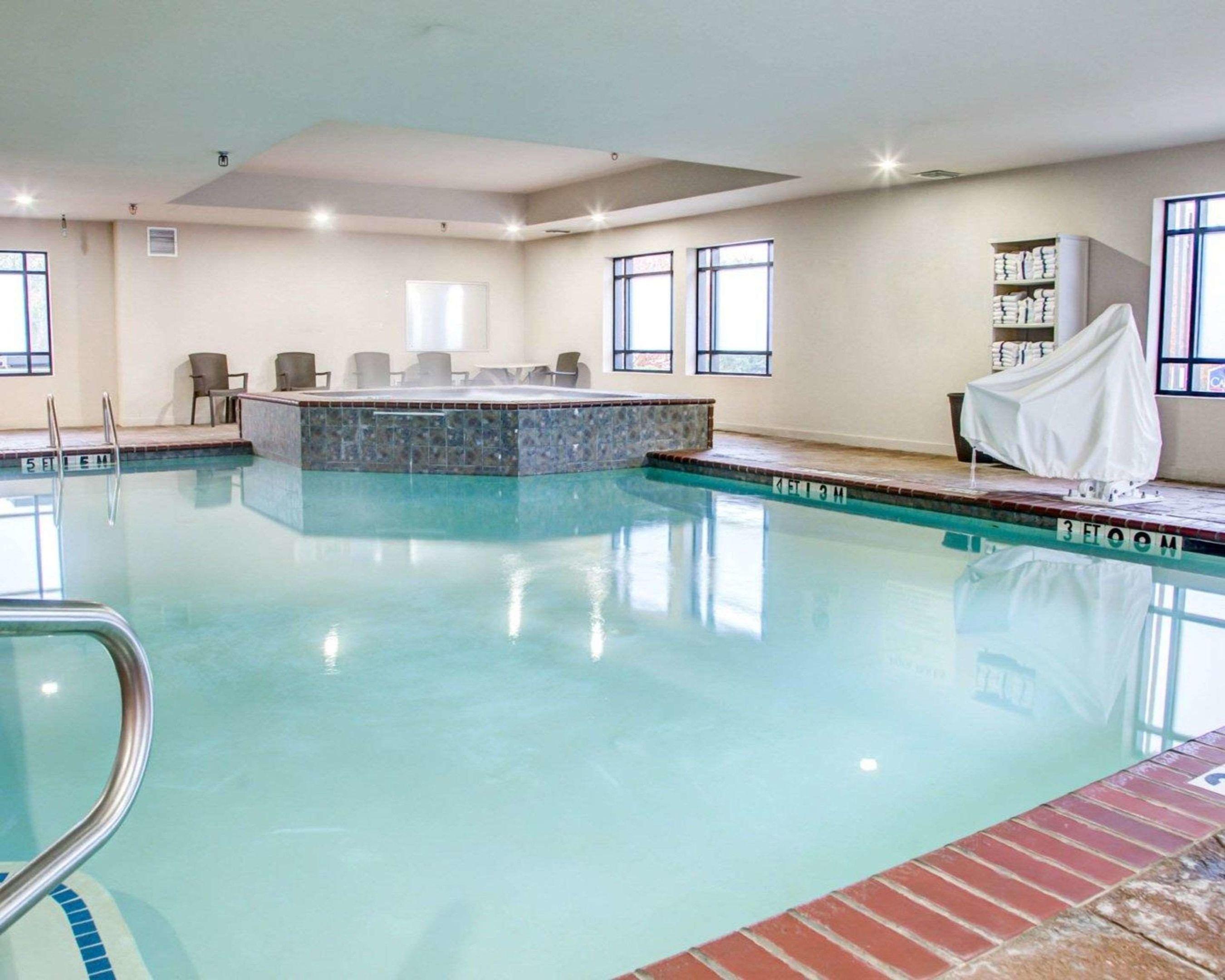 Comfort Suites Tyler Mall — photo 4