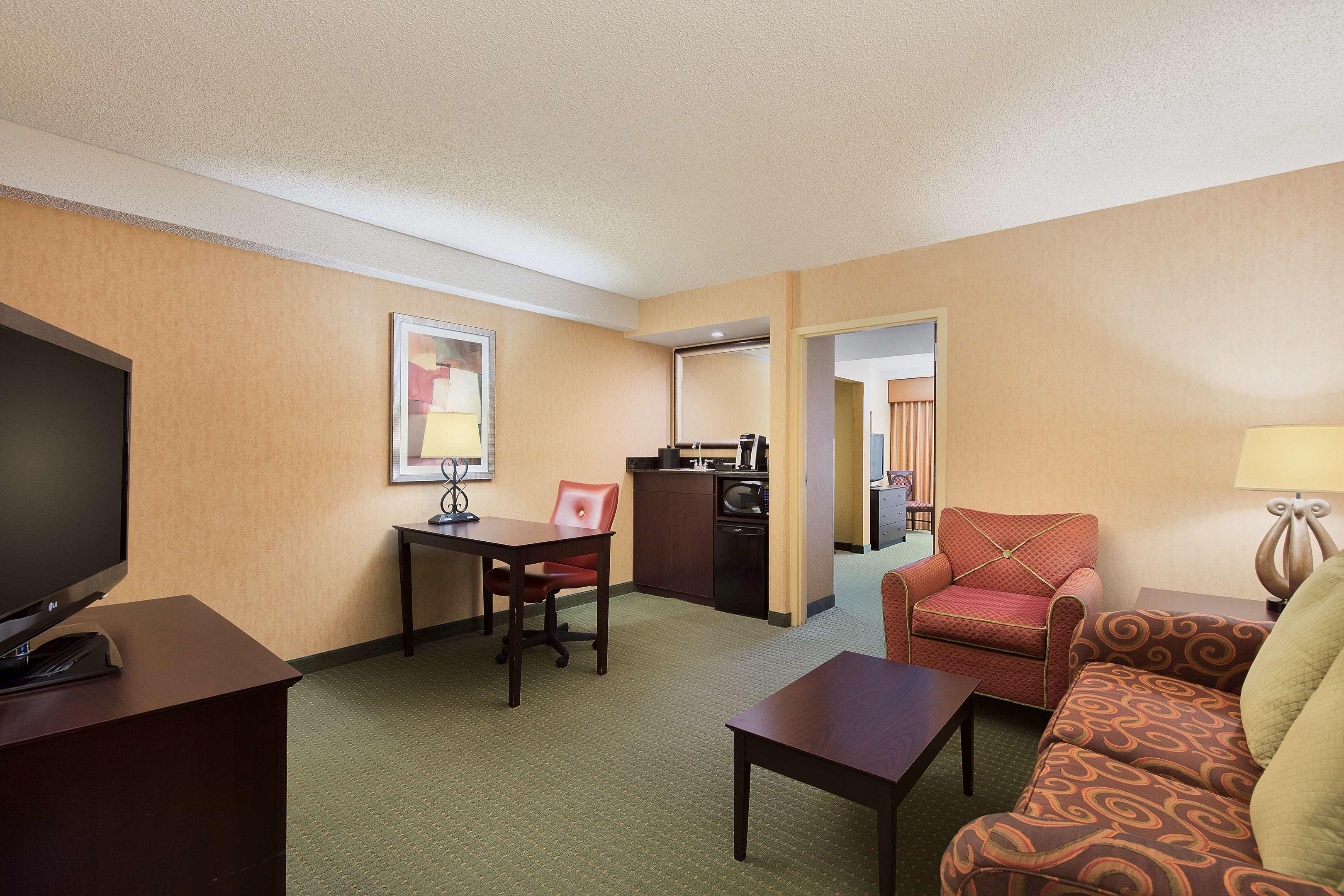 University Plaza Hotel — photo 5
