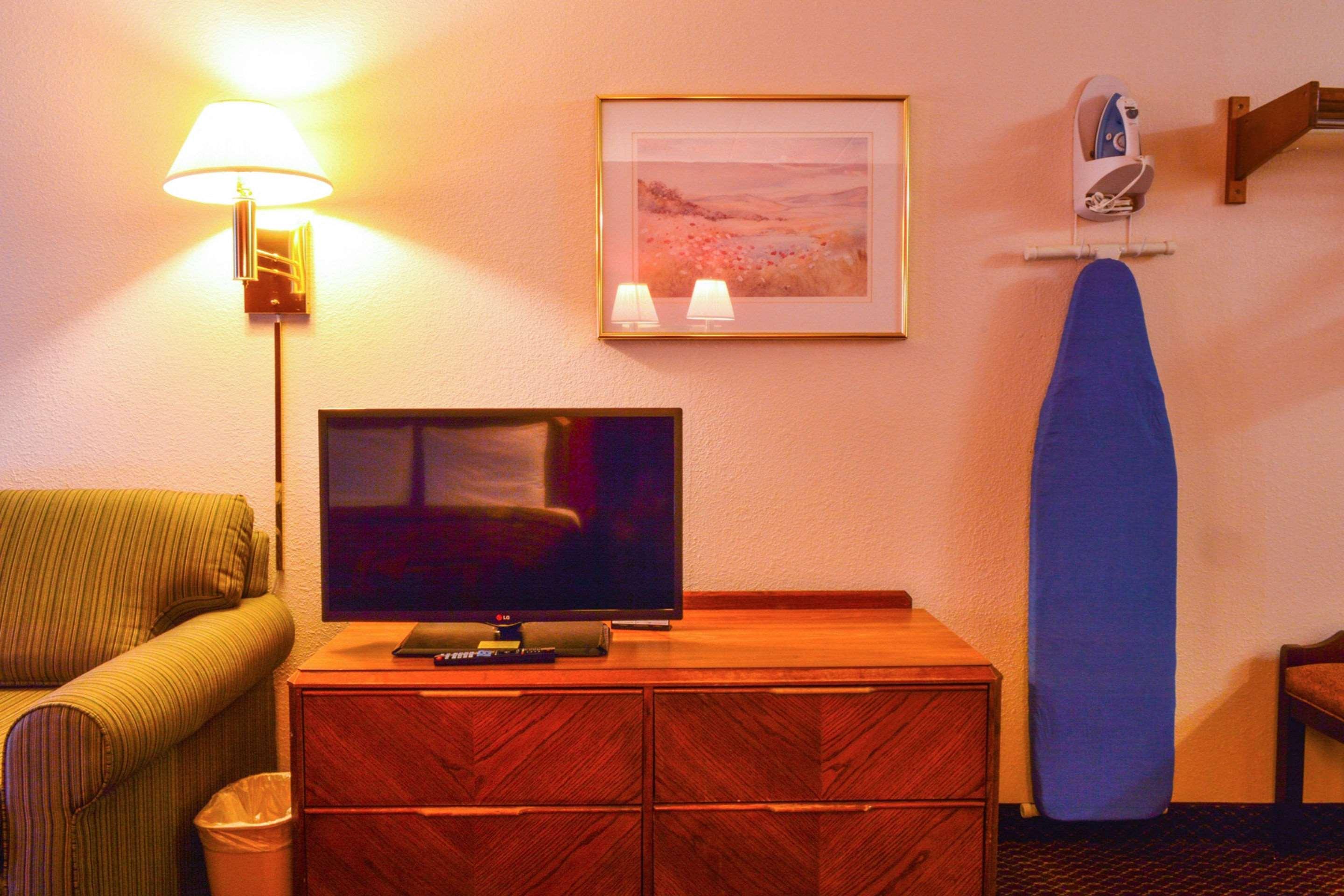 Econo Lodge — photo 5