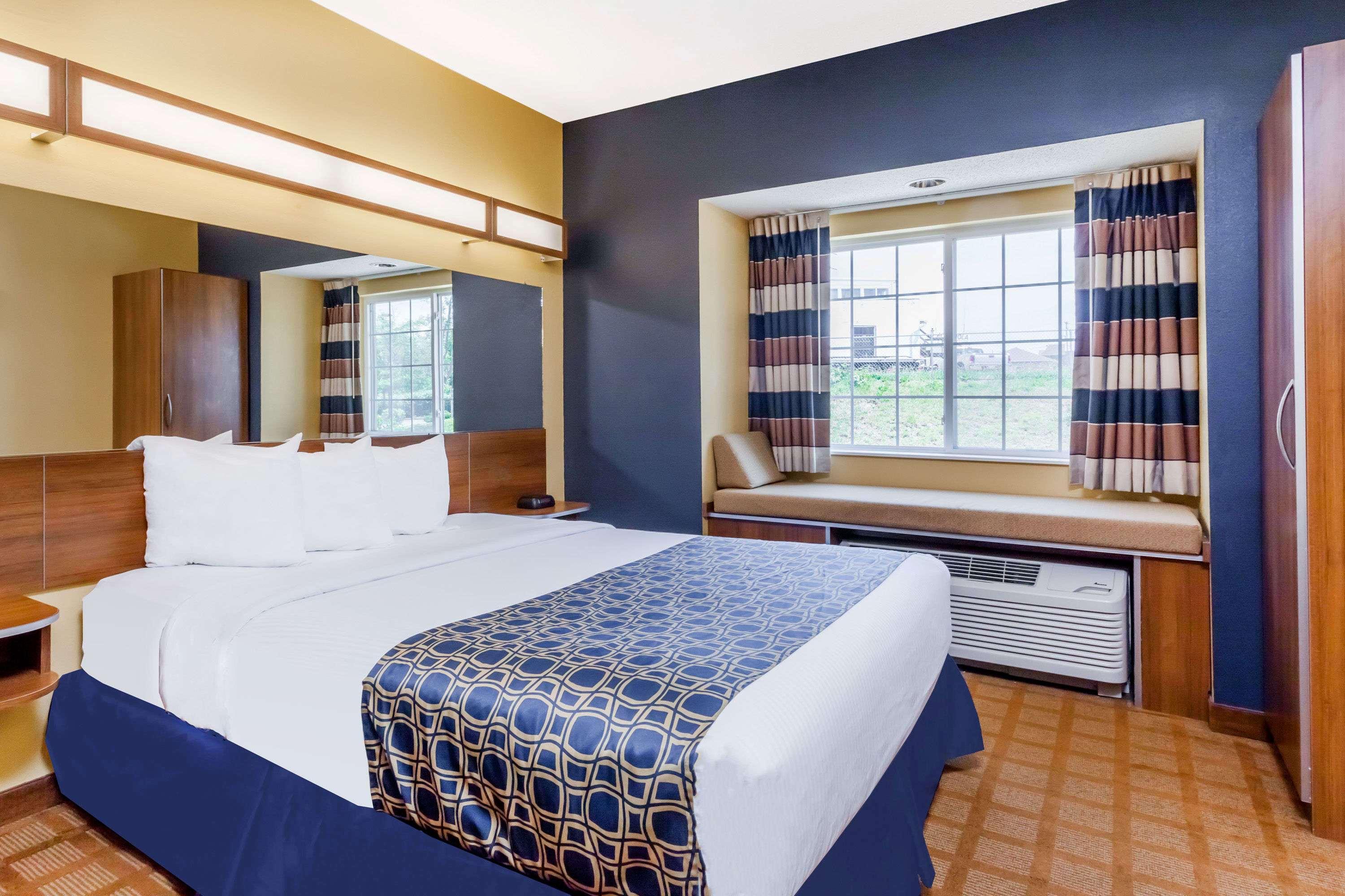 Microtel Inn and Suites Dickson City/Scranton — photo 4