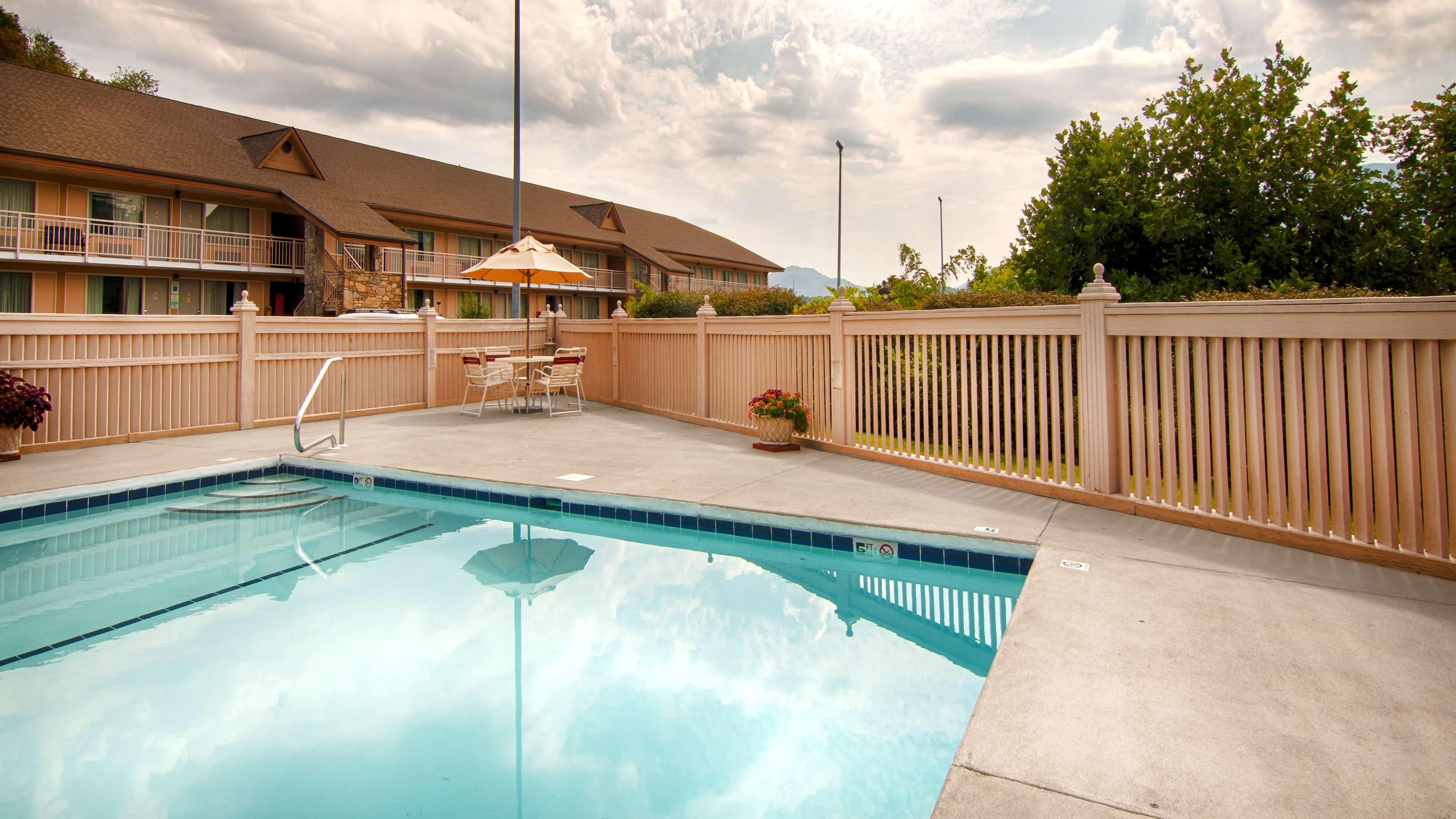 Best Western Smoky Mountain Inn — photo 3