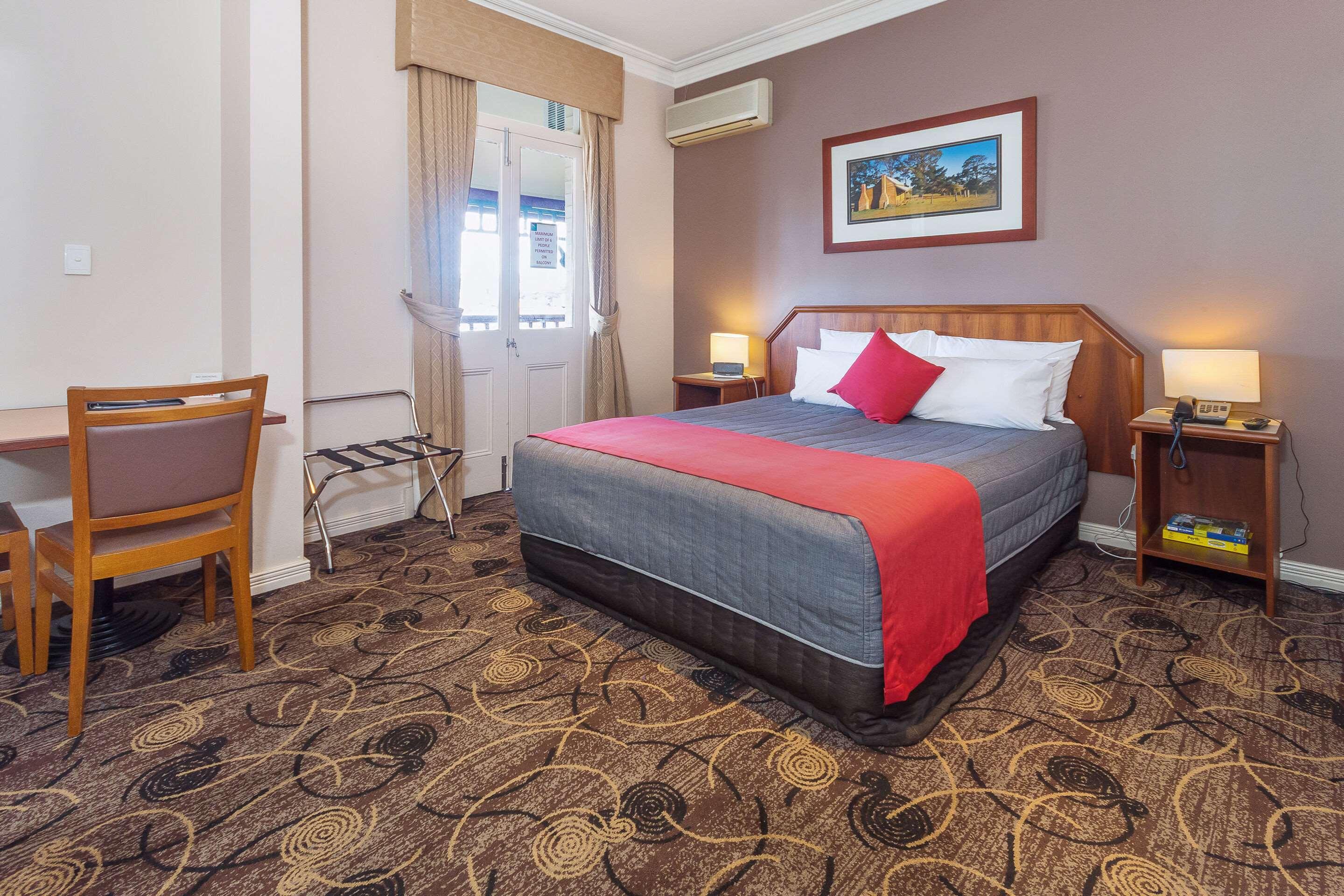 Quality Hotel Bayswater — photo 3