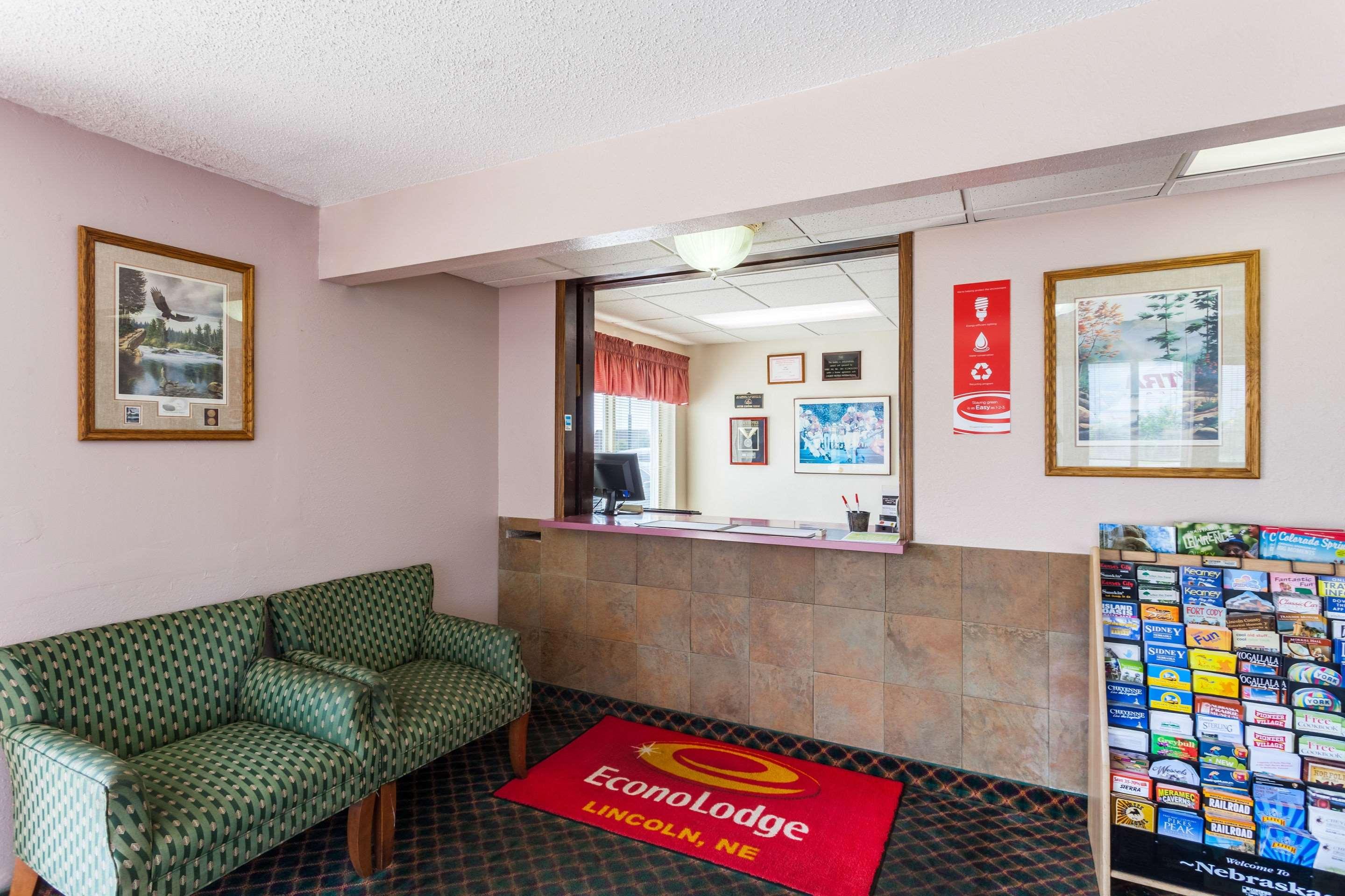 Econo Lodge Lincoln — photo 4