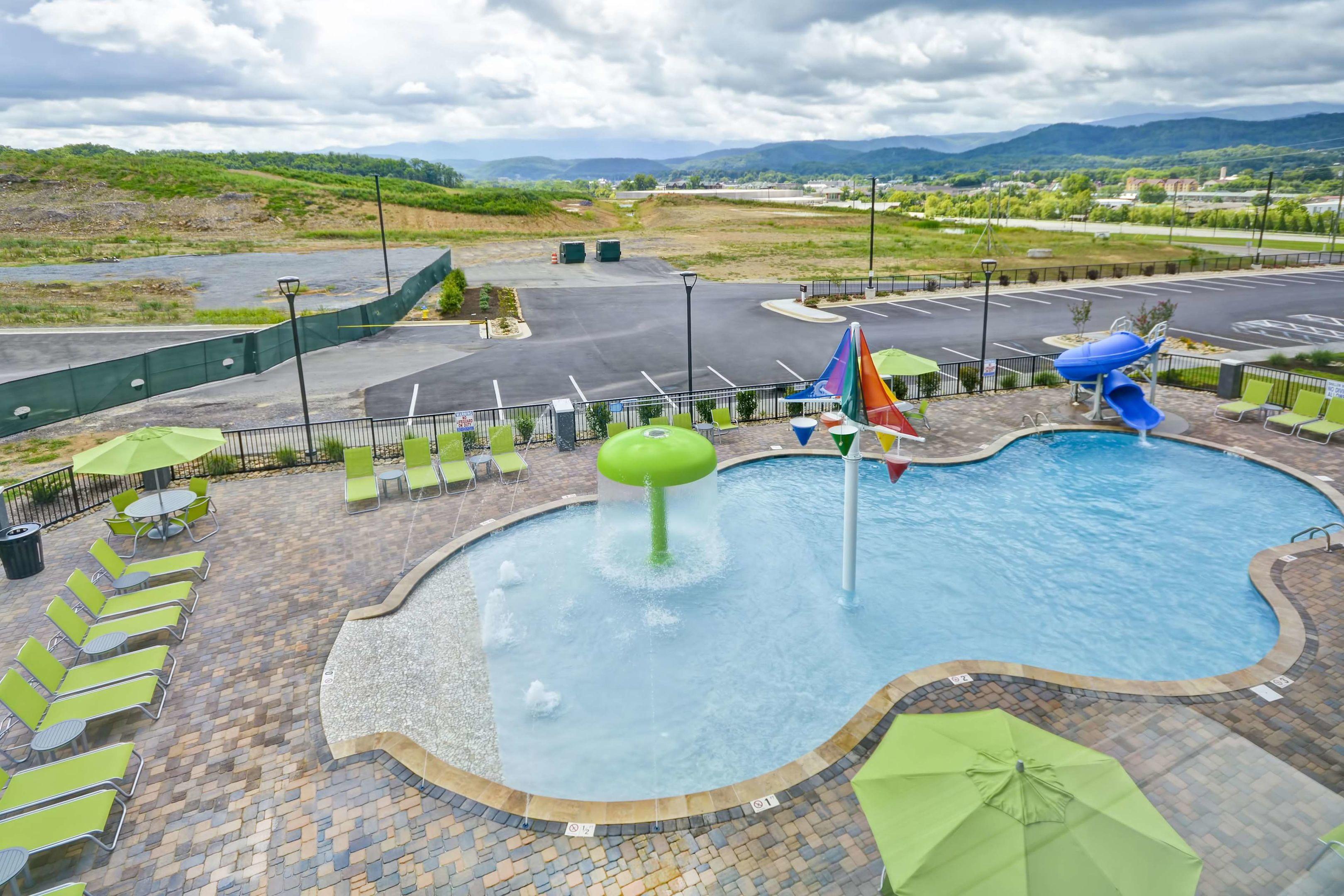 Home2 Suites by Hilton Pigeon Forge — photo 4