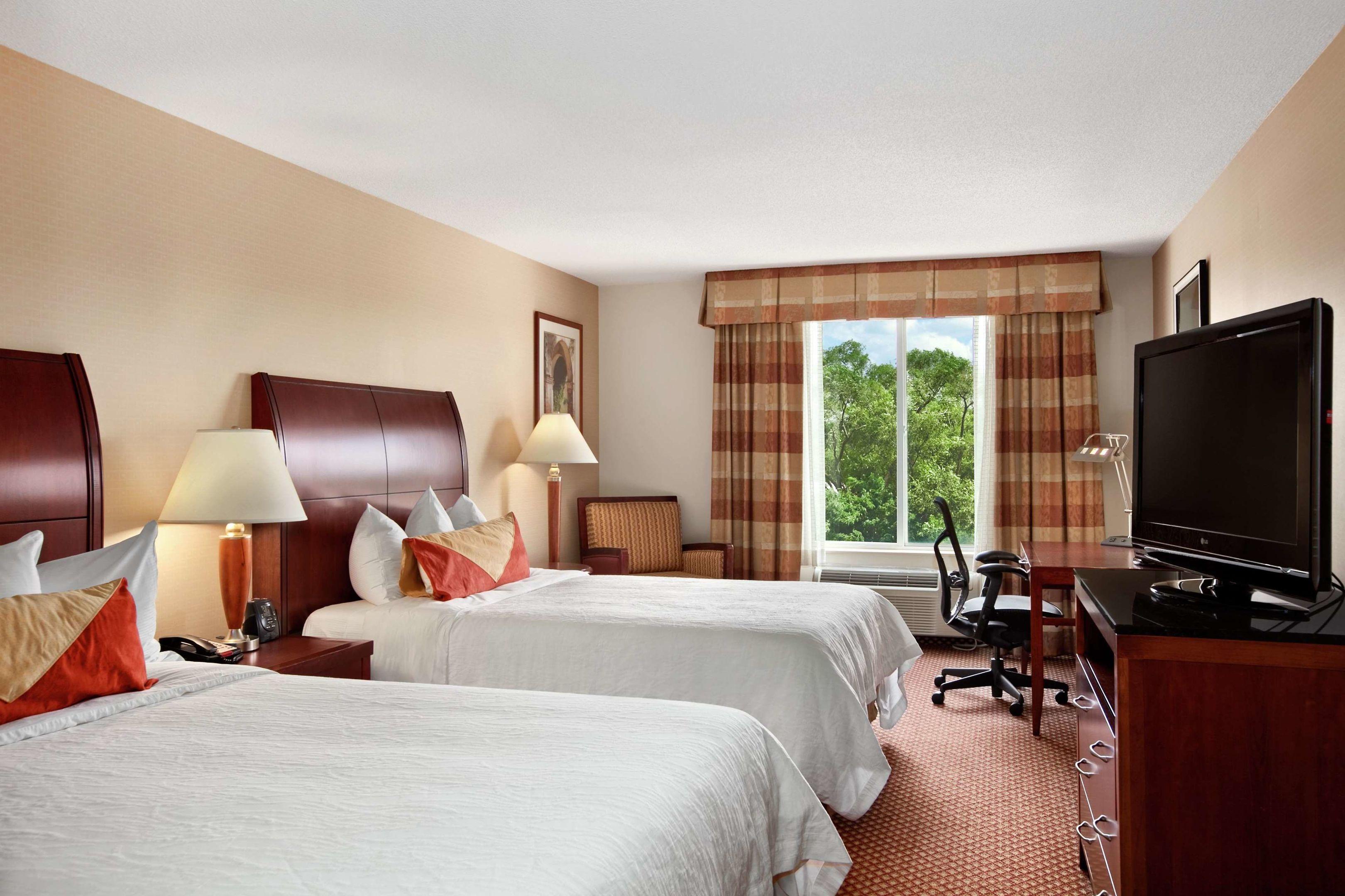 Hilton Garden Inn Chicago/Oakbrook Terrace — photo 4
