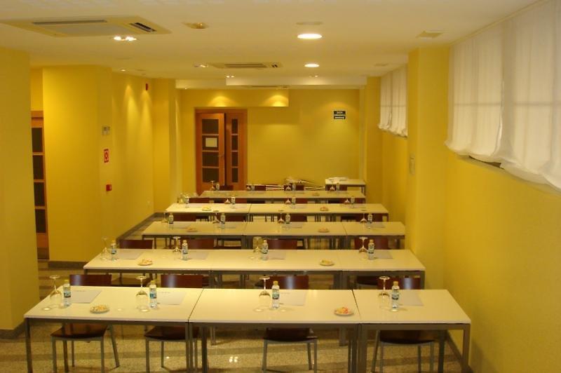 Palacio Congresos — photo 4