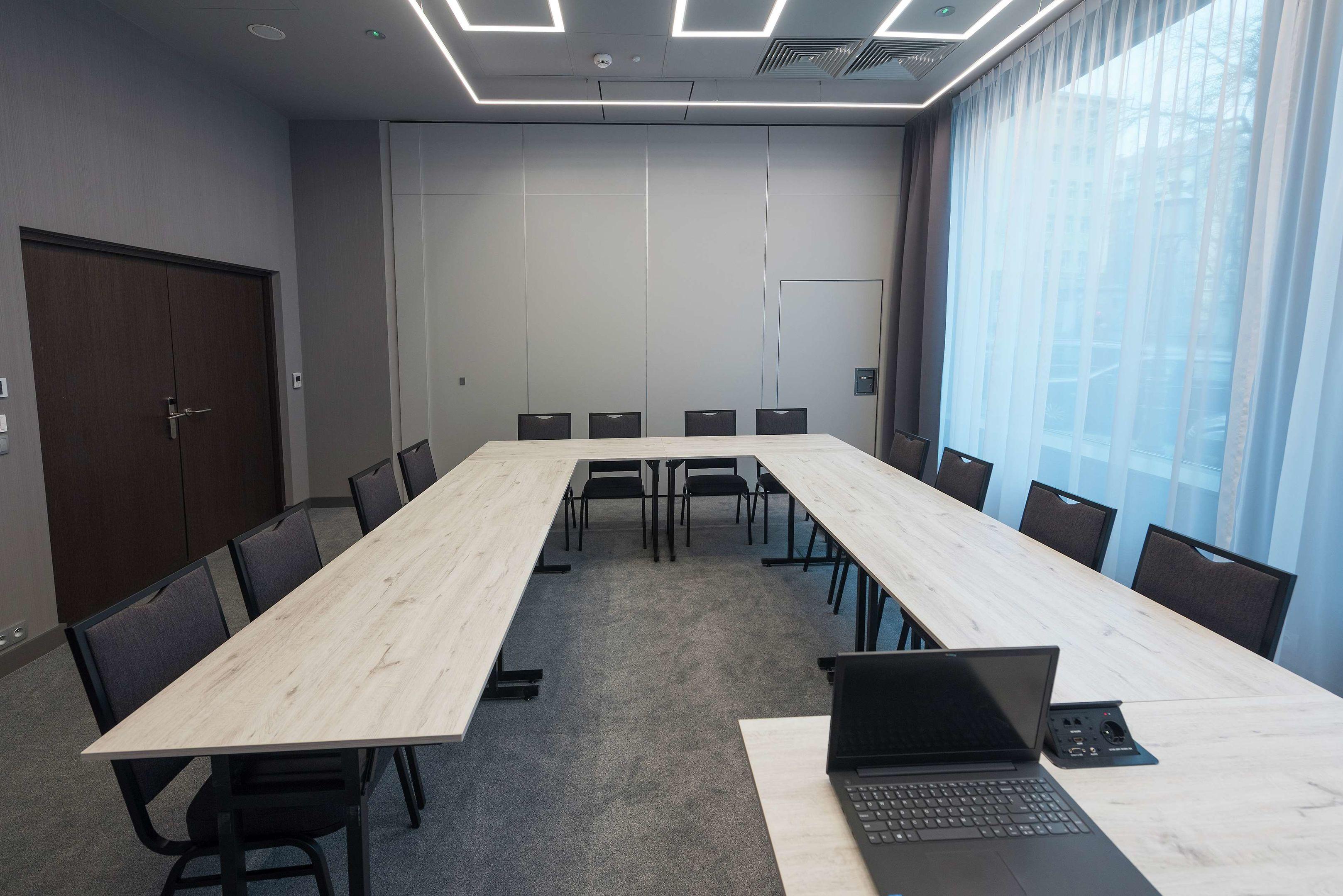 Hampton by Hilton Poznan Old Town — photo 4