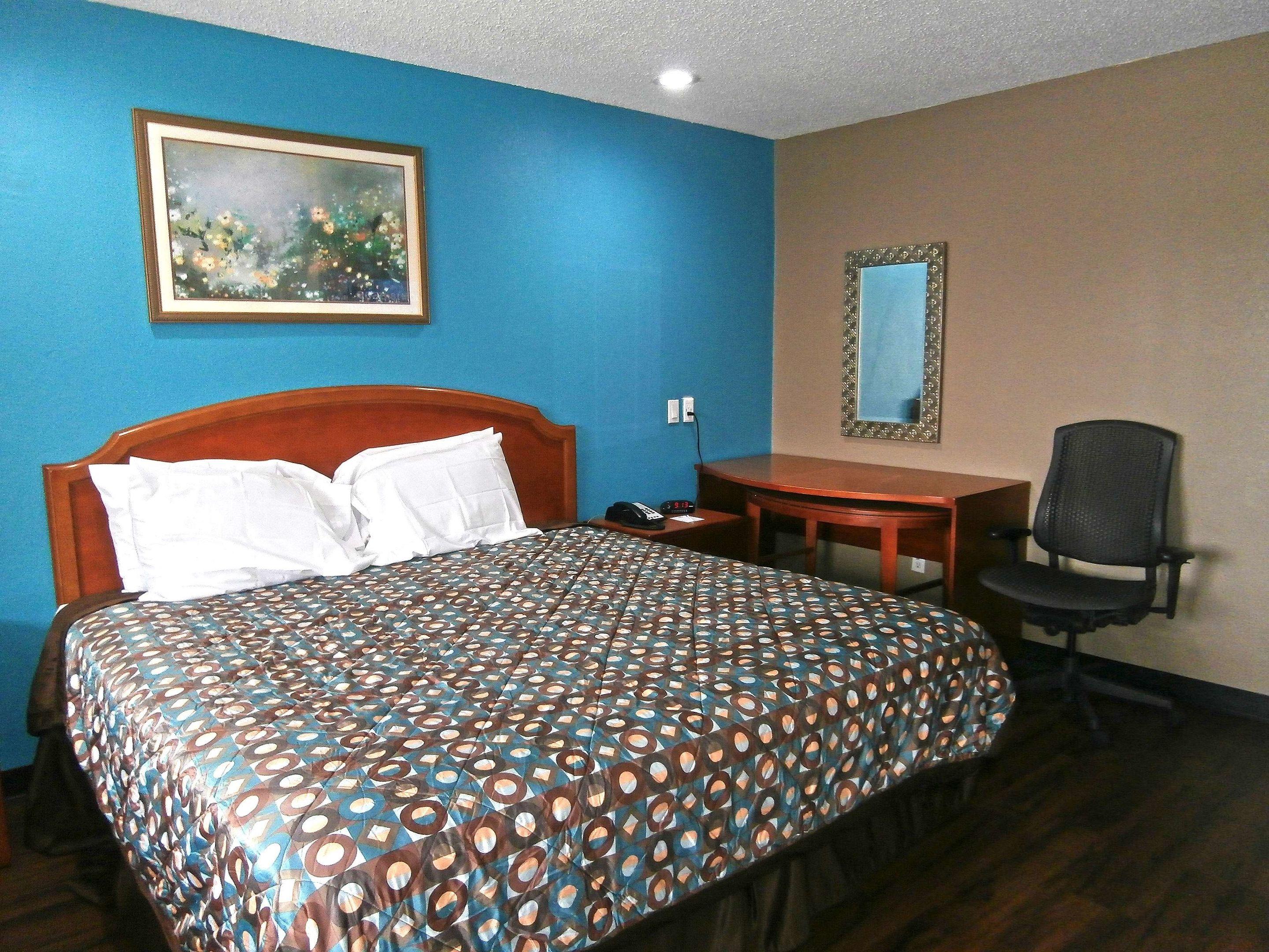 Americas Best Value Inn Savannah — photo 4