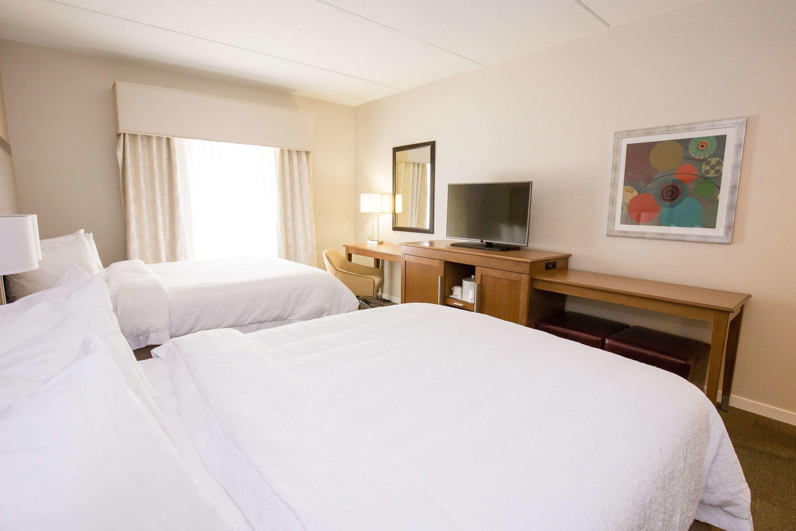 Hampton Inn & Suites Pittsburgh/Harmarville — photo 4