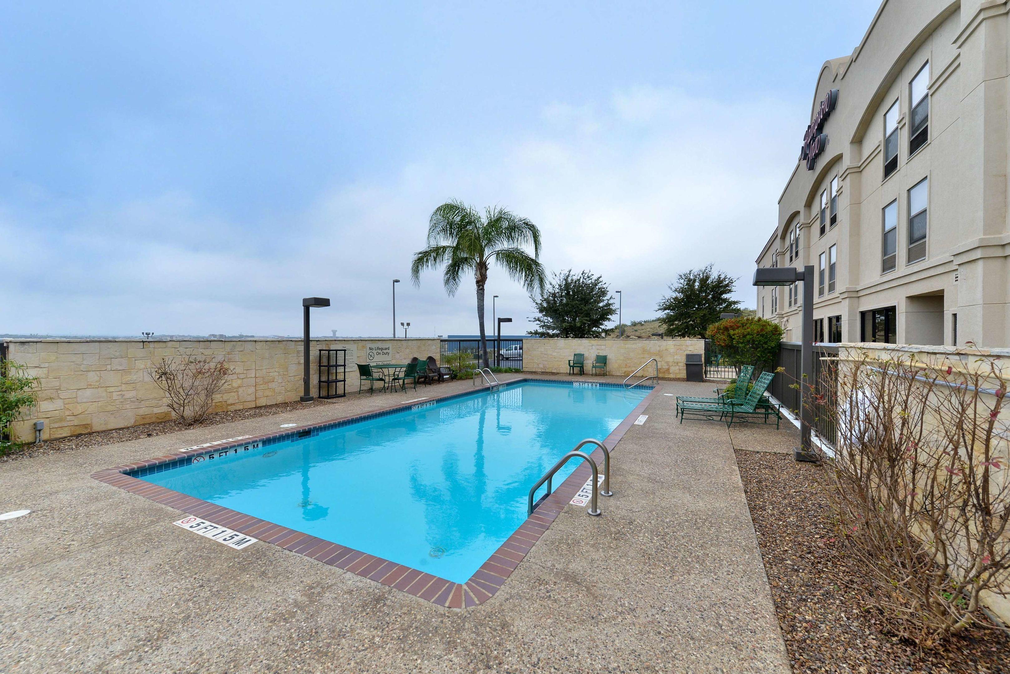 Hampton Inn Eagle Pass — photo 3