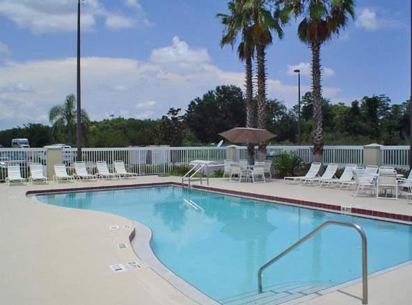 Holiday Inn Express & Suites Orlando International Airport — photo 4