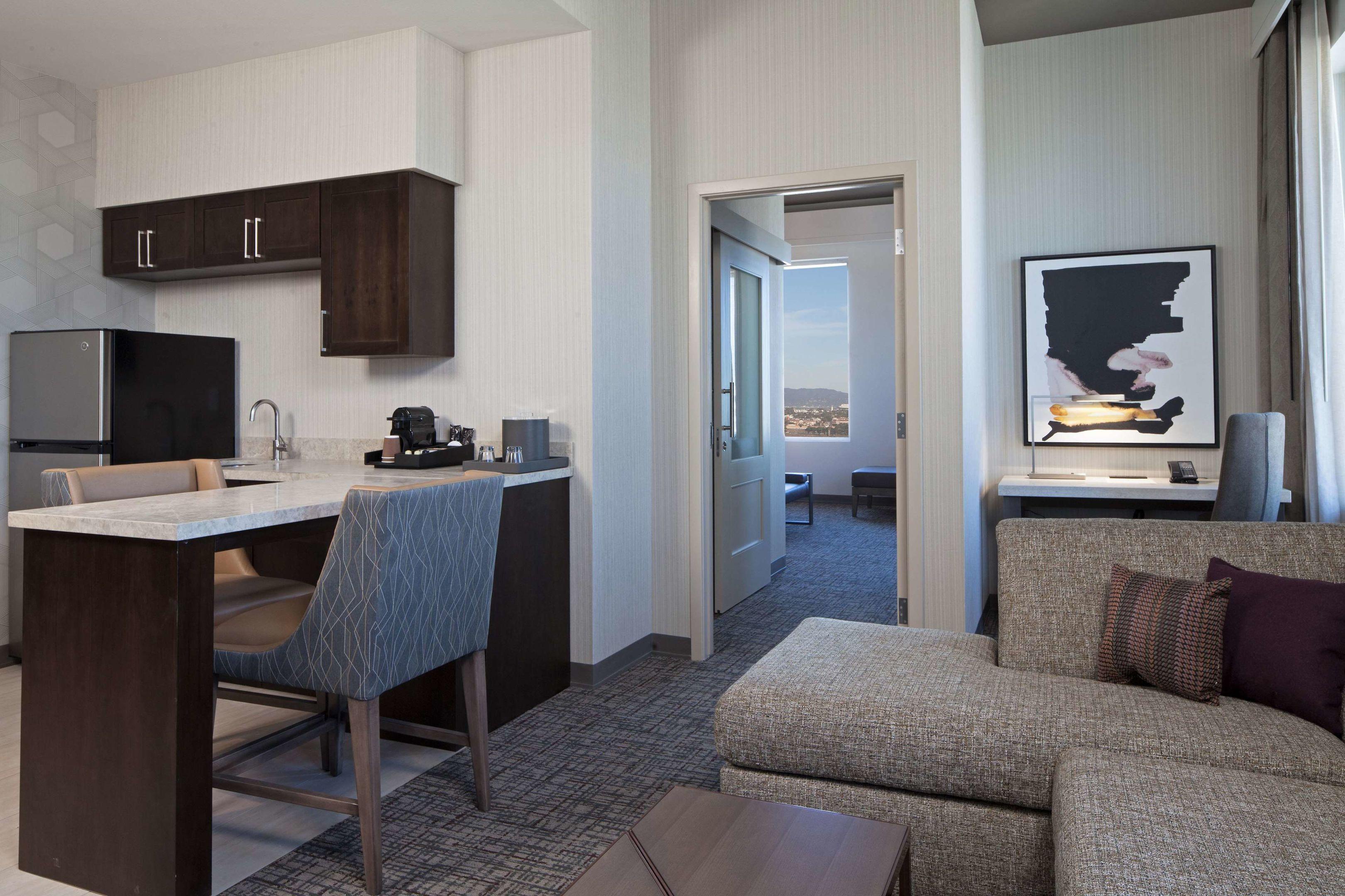 H Hotel Los Angeles Curio Collection by Hilton — photo 4