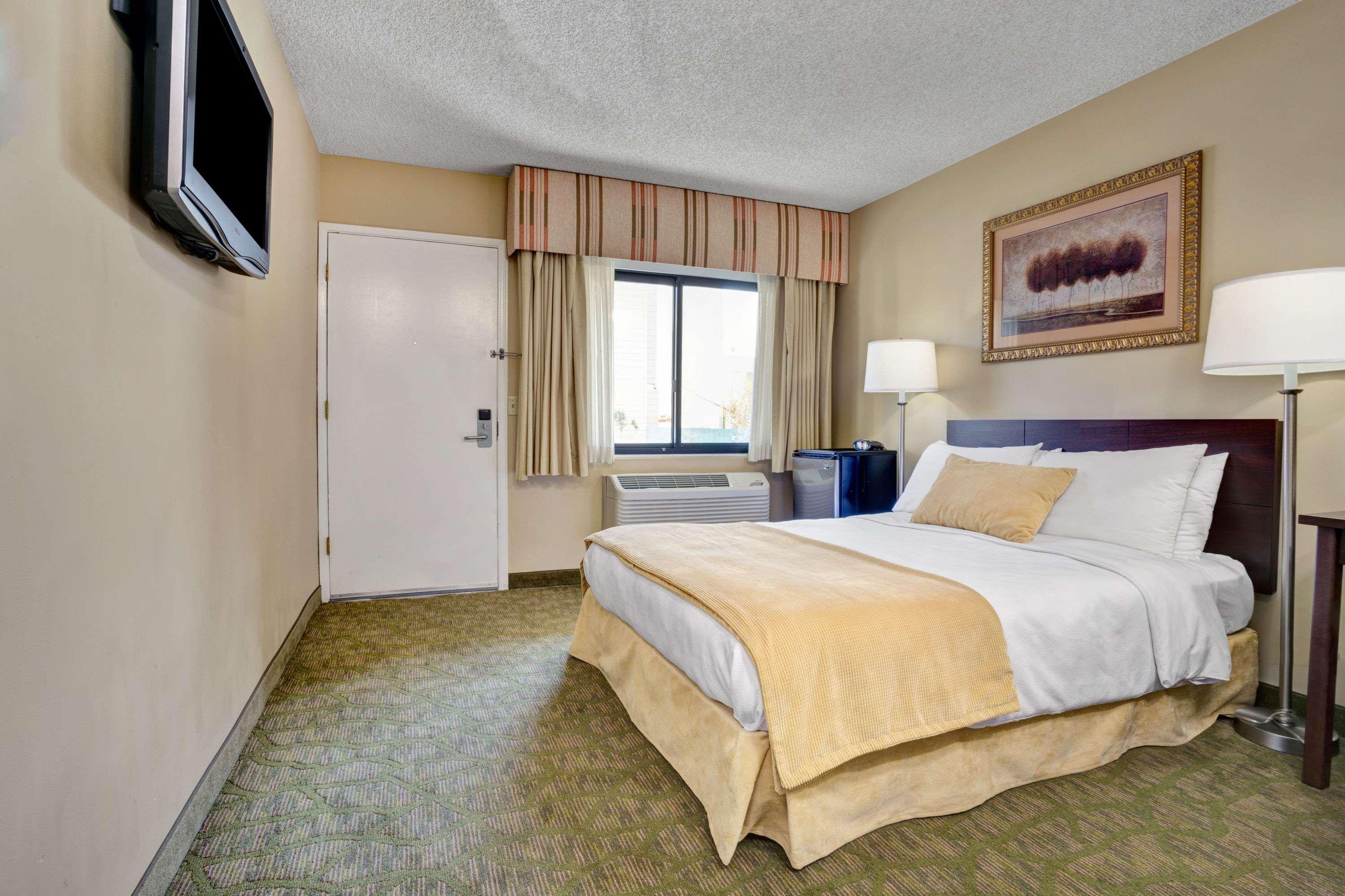 Travelodge by Wyndham Presidio San Francisco — photo 3