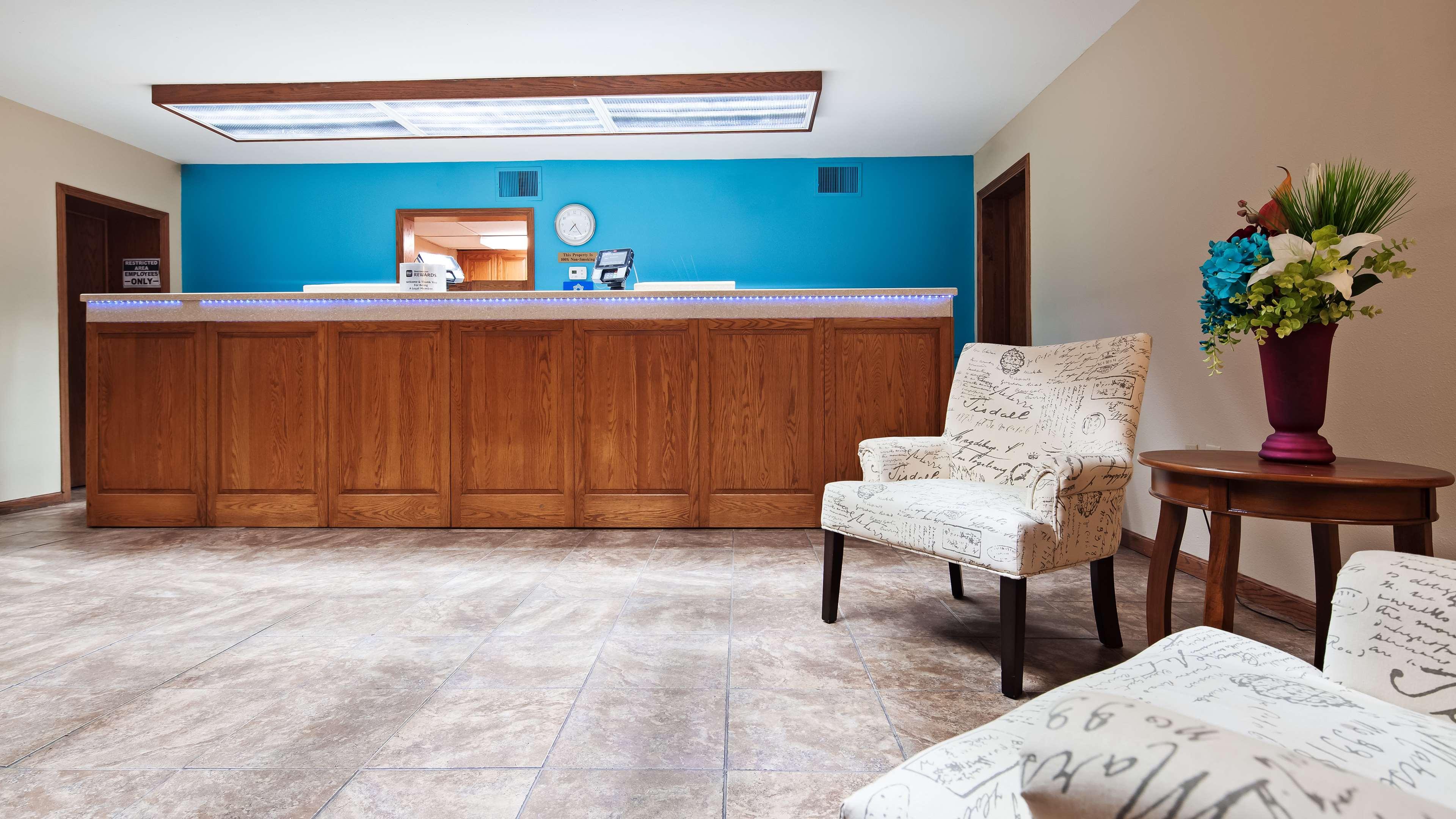 SureStay Hotel by Best Western Salina — photo 4