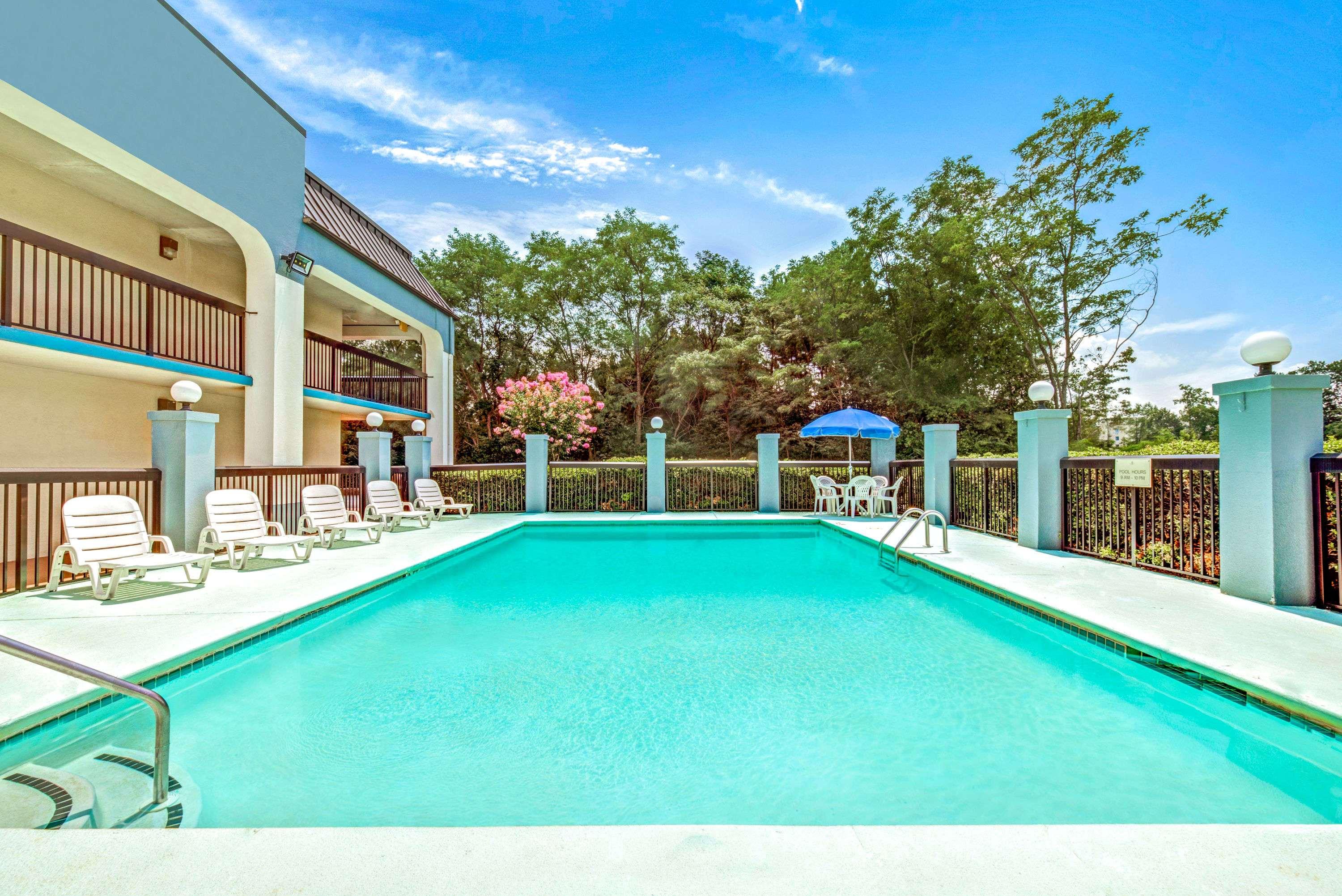 Baymont Inn & Suites McDonough — photo 5