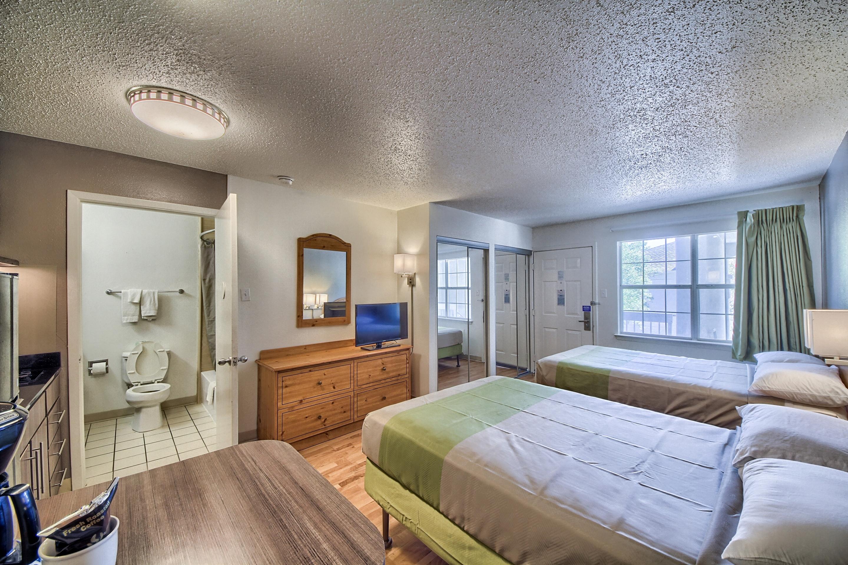 Studio 6 San Antonio - Medical Center — photo 4