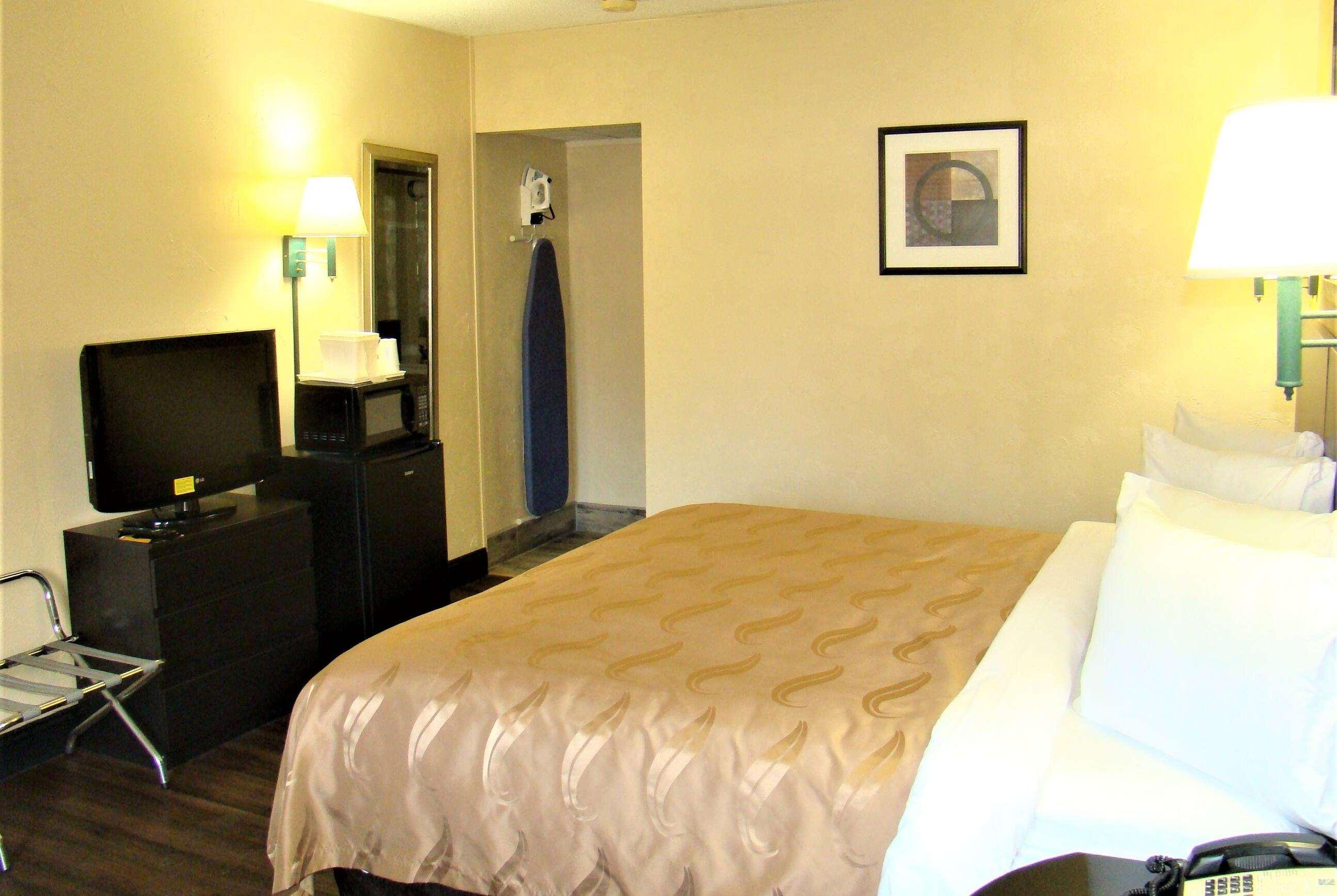 Baymont by Wyndham Front Royal Near Shenandoah National Park — photo 5