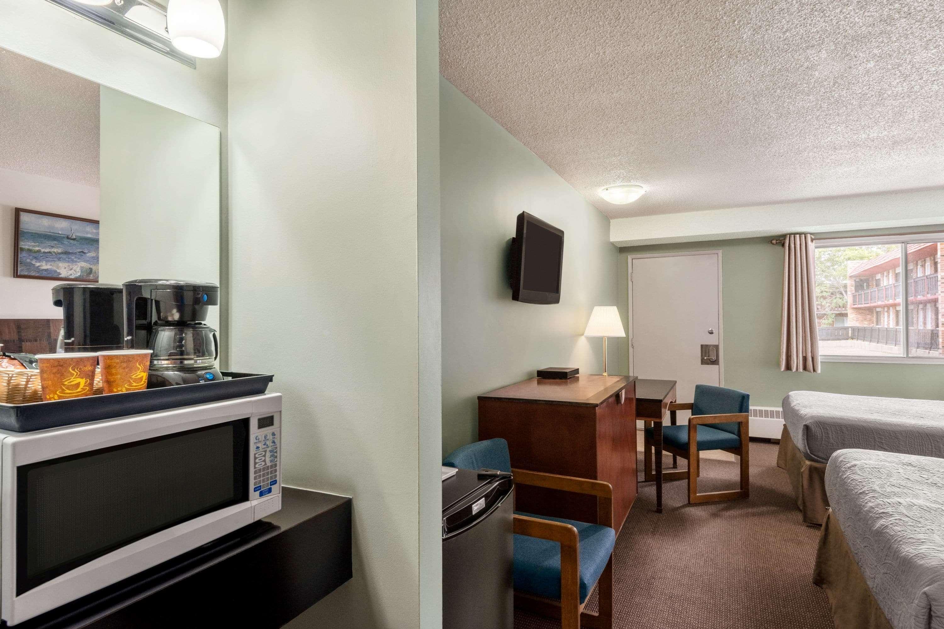 Travelodge Swift Current — photo 5