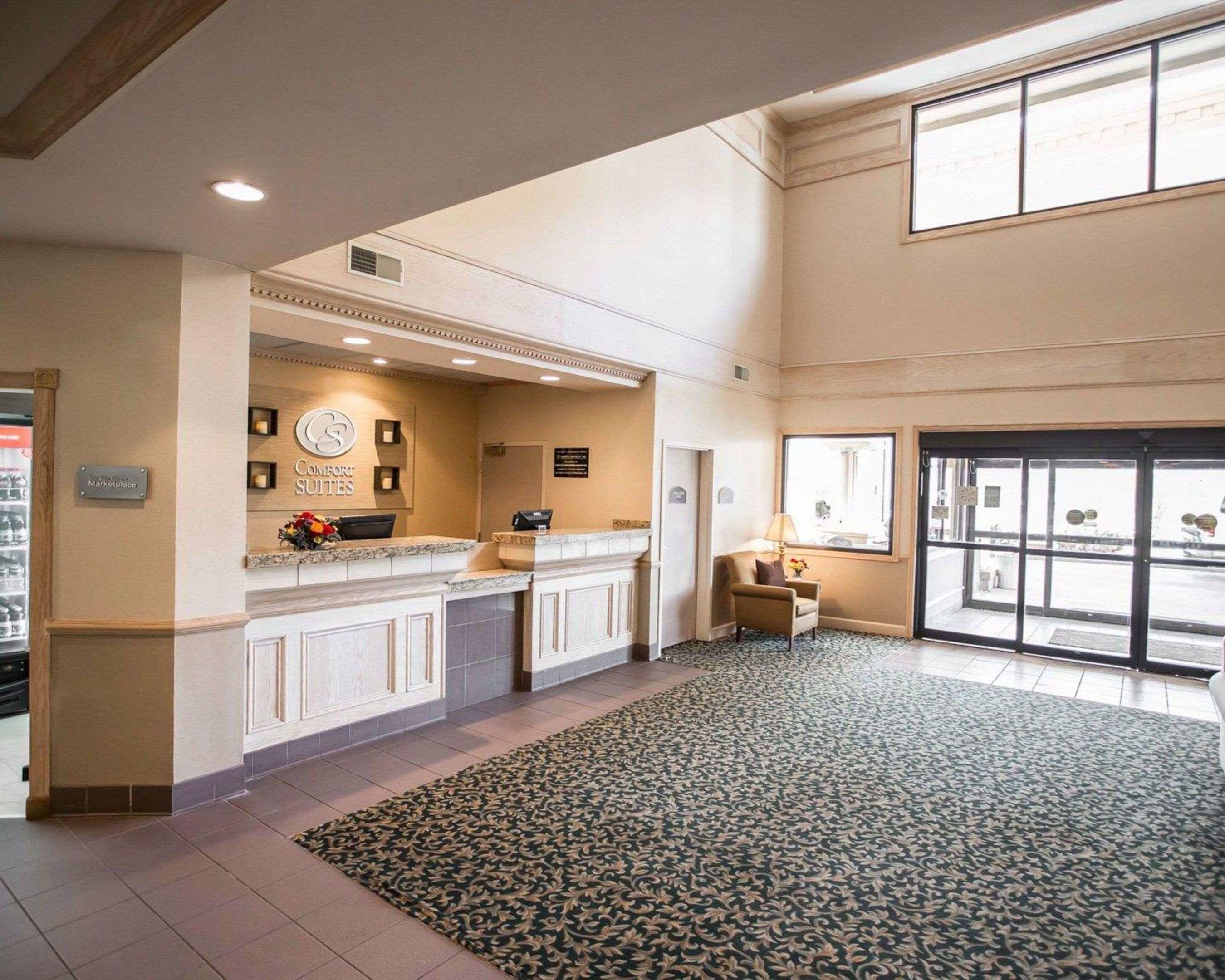 Comfort Suites University Area — photo 5