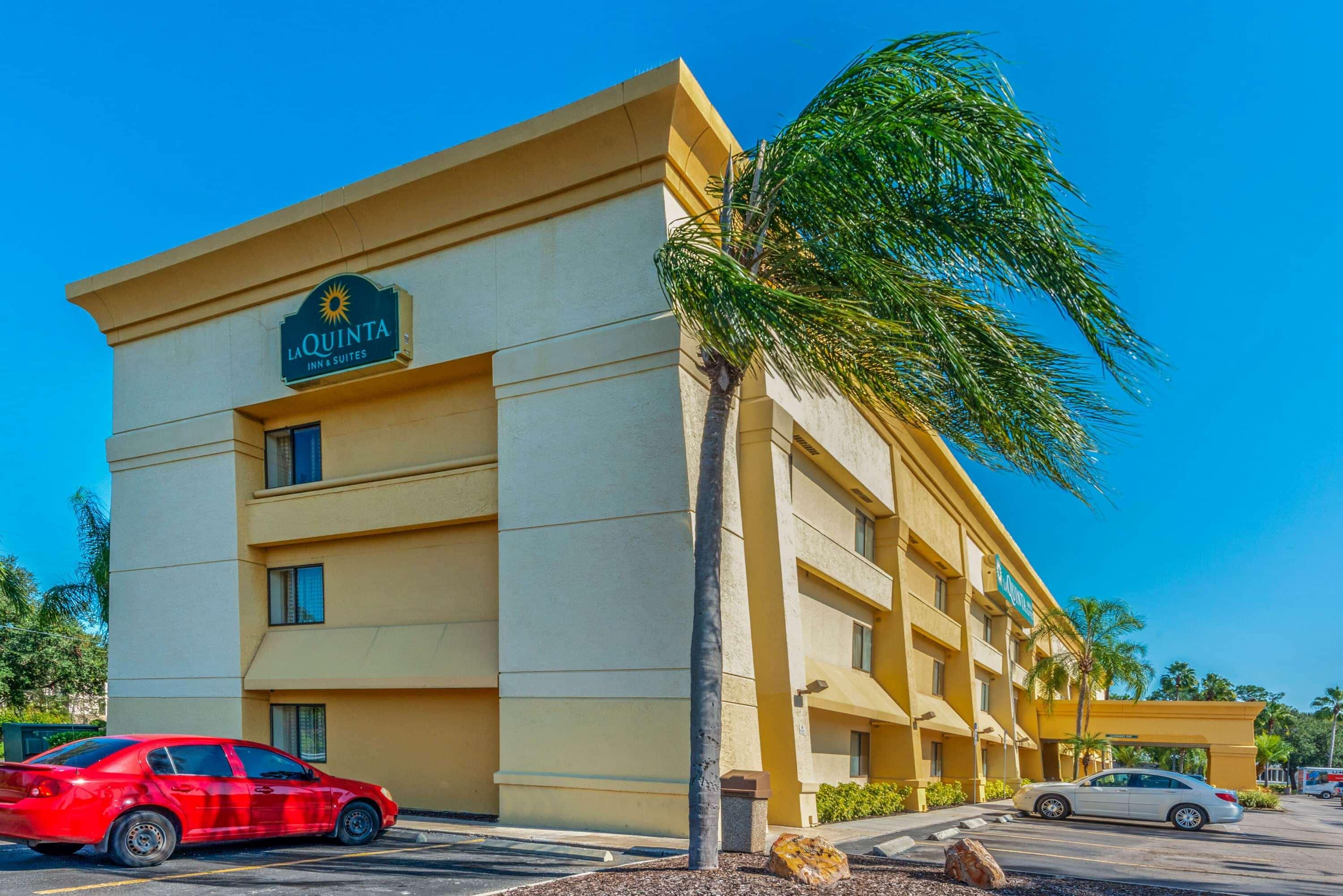 La Quinta Inn & Suites Tampa Brandon West — photo 4