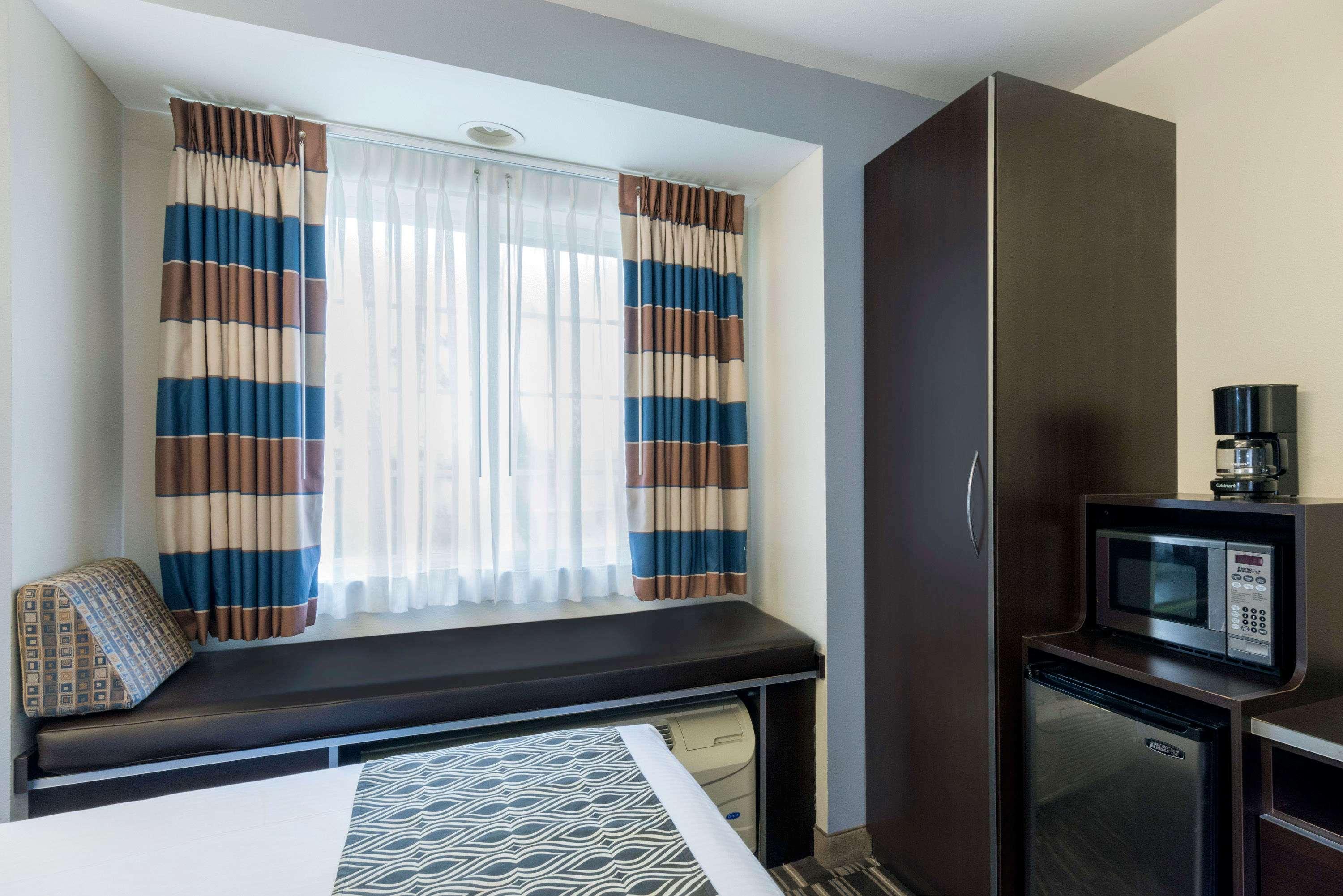 Microtel Inn & Suites by Wyndham Baton Rouge Airport — photo 5